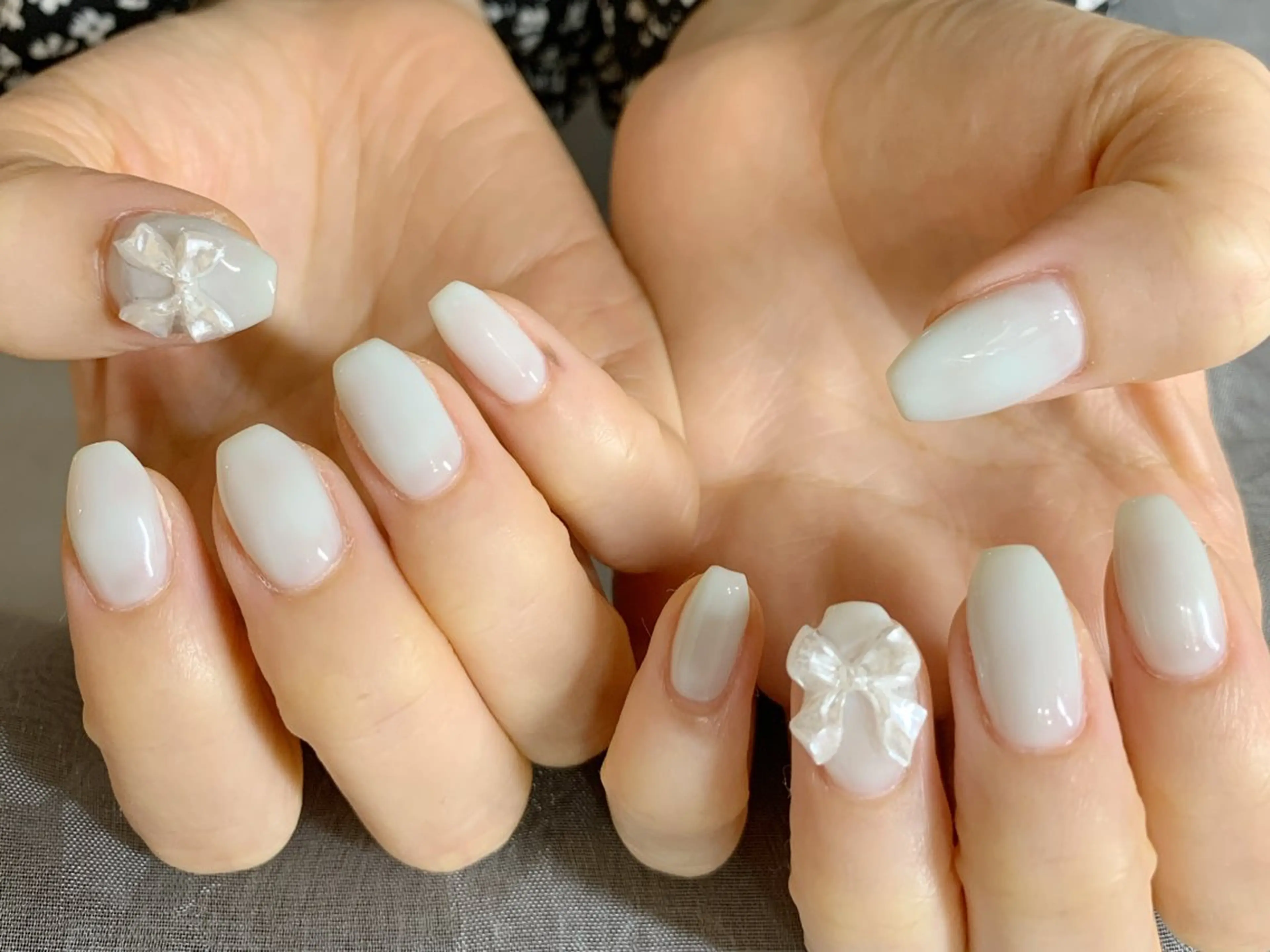 ネイル リボン ハンドネイル ハンドケア AI NAのネイルデザイン