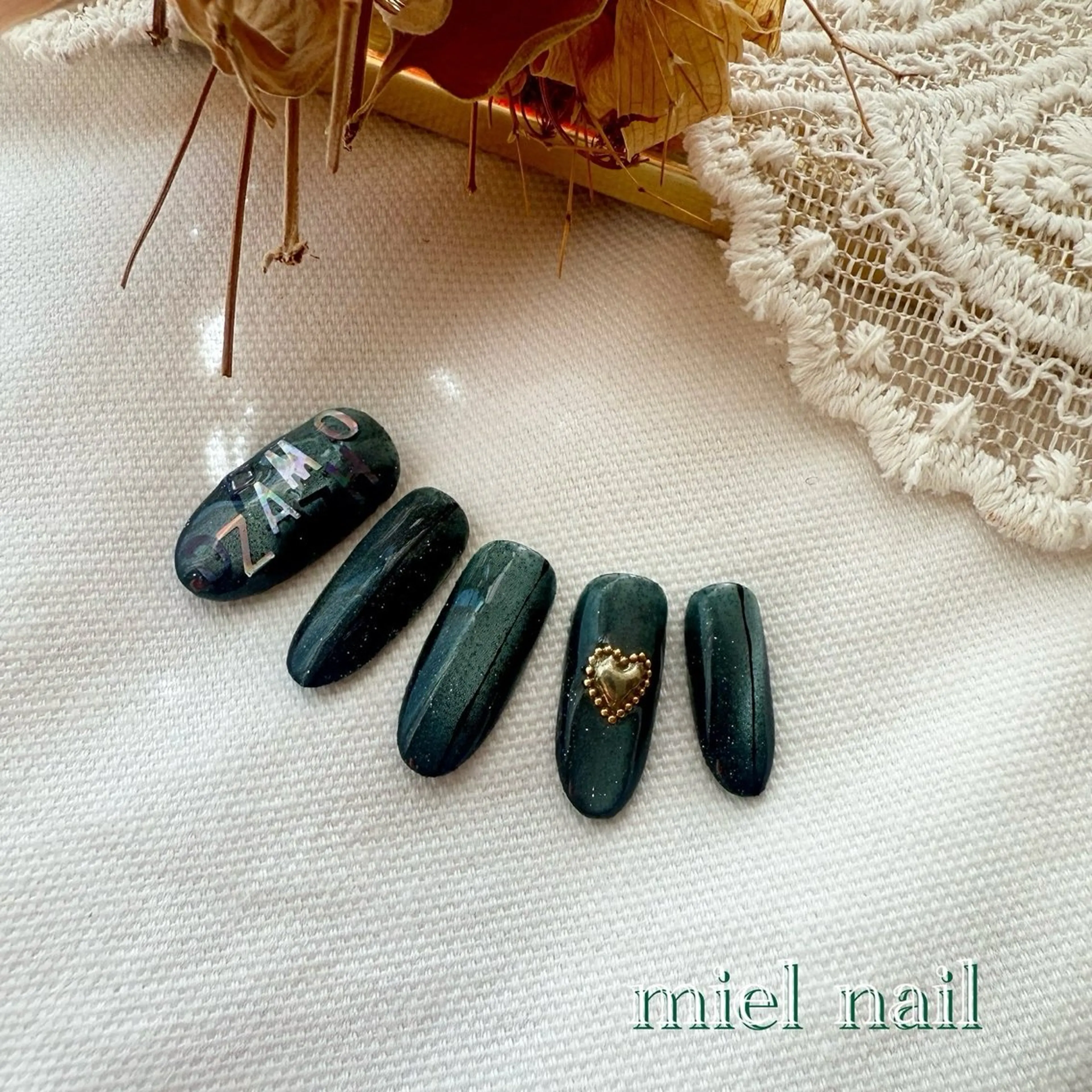 ネイル ハート マグネットネイル ハンドネイル miel nailのネイルデザイン