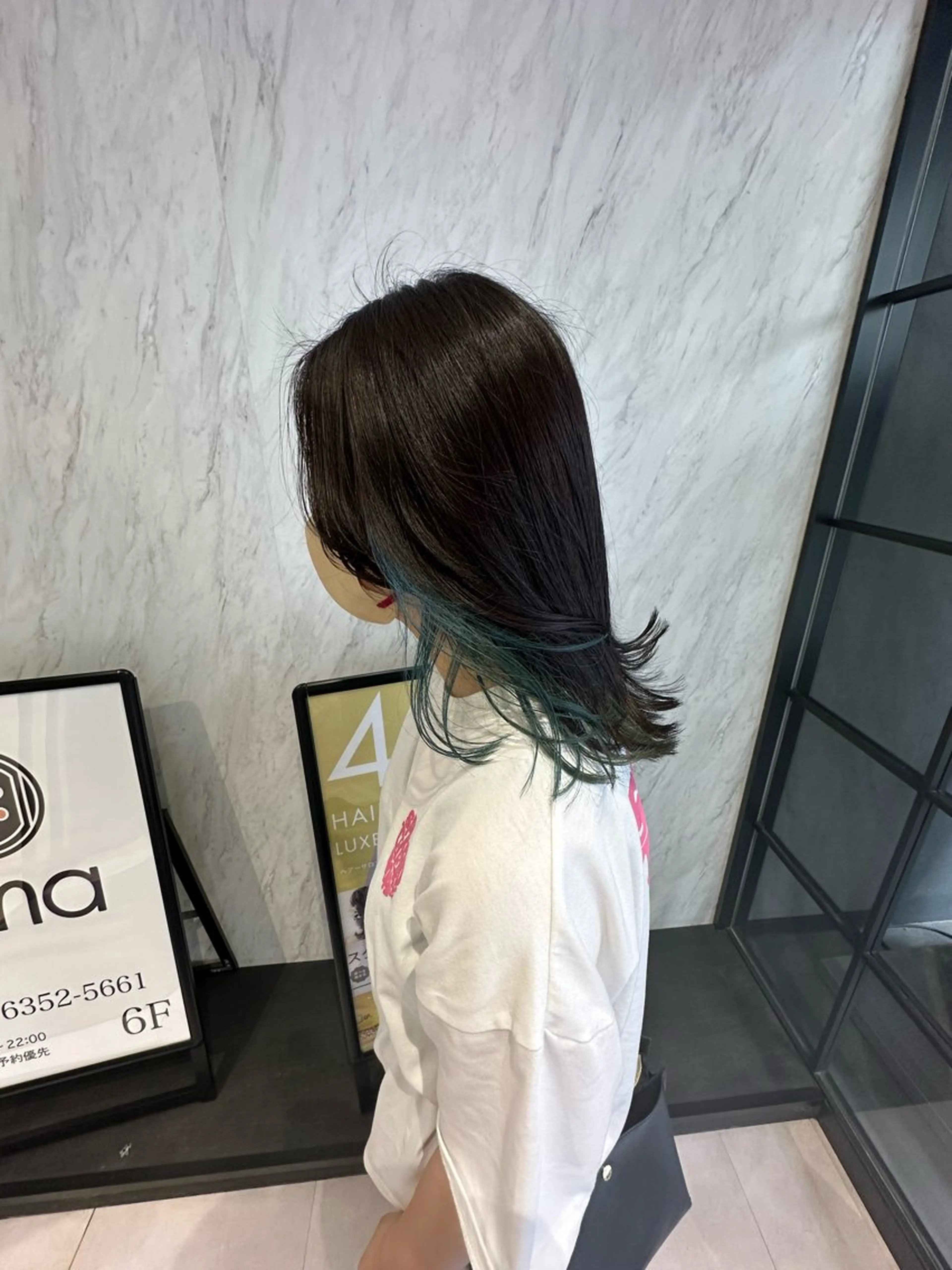 カラー 韓国レイヤ ー支持No.1renのヘアスタイル