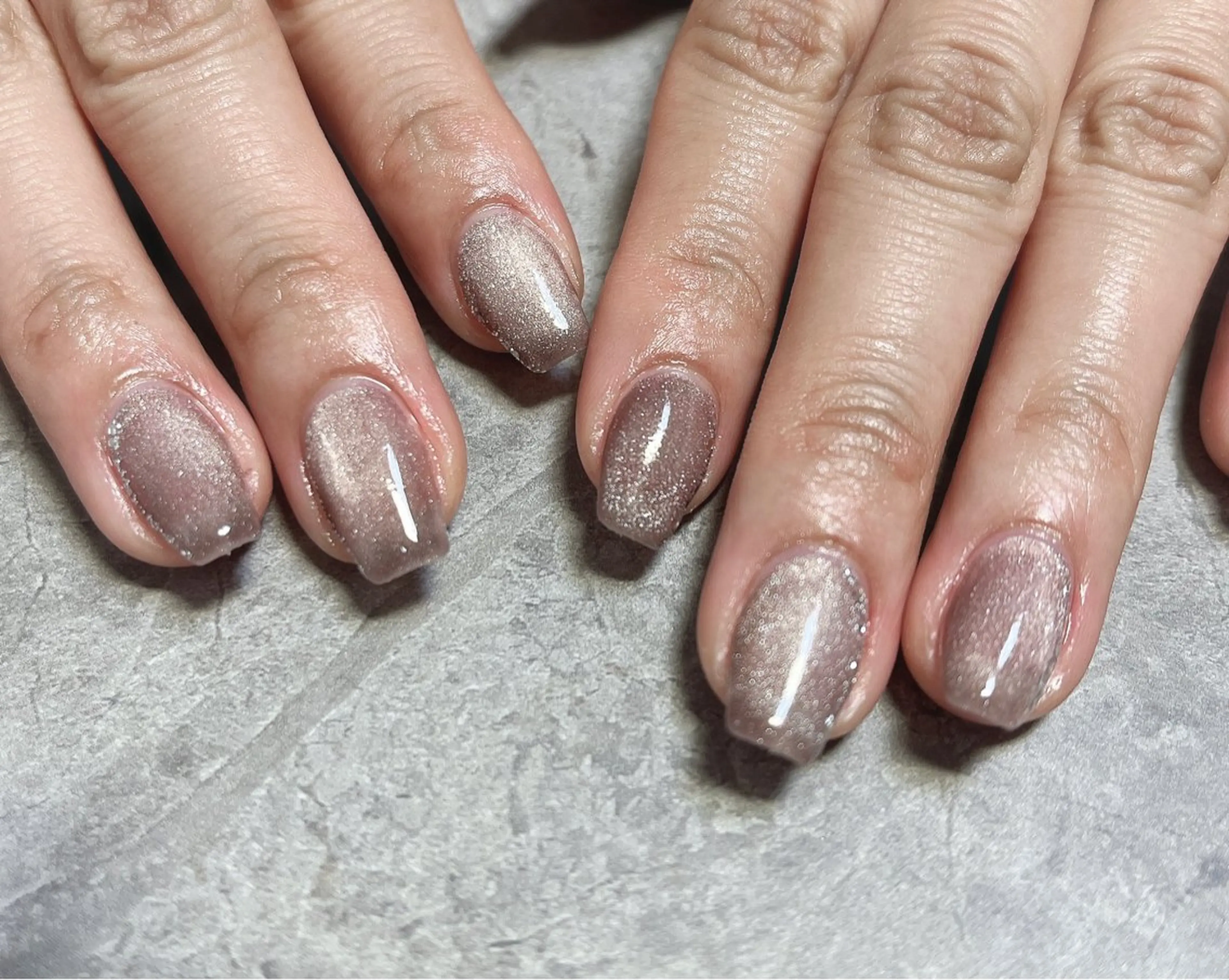 ネイル アートネイル ボルドー ブラウン マグネットネイル 持ち込み ハンドネイル ハンドケア Felice所属・ベテランネイル cnc  nailのネイルデザイン