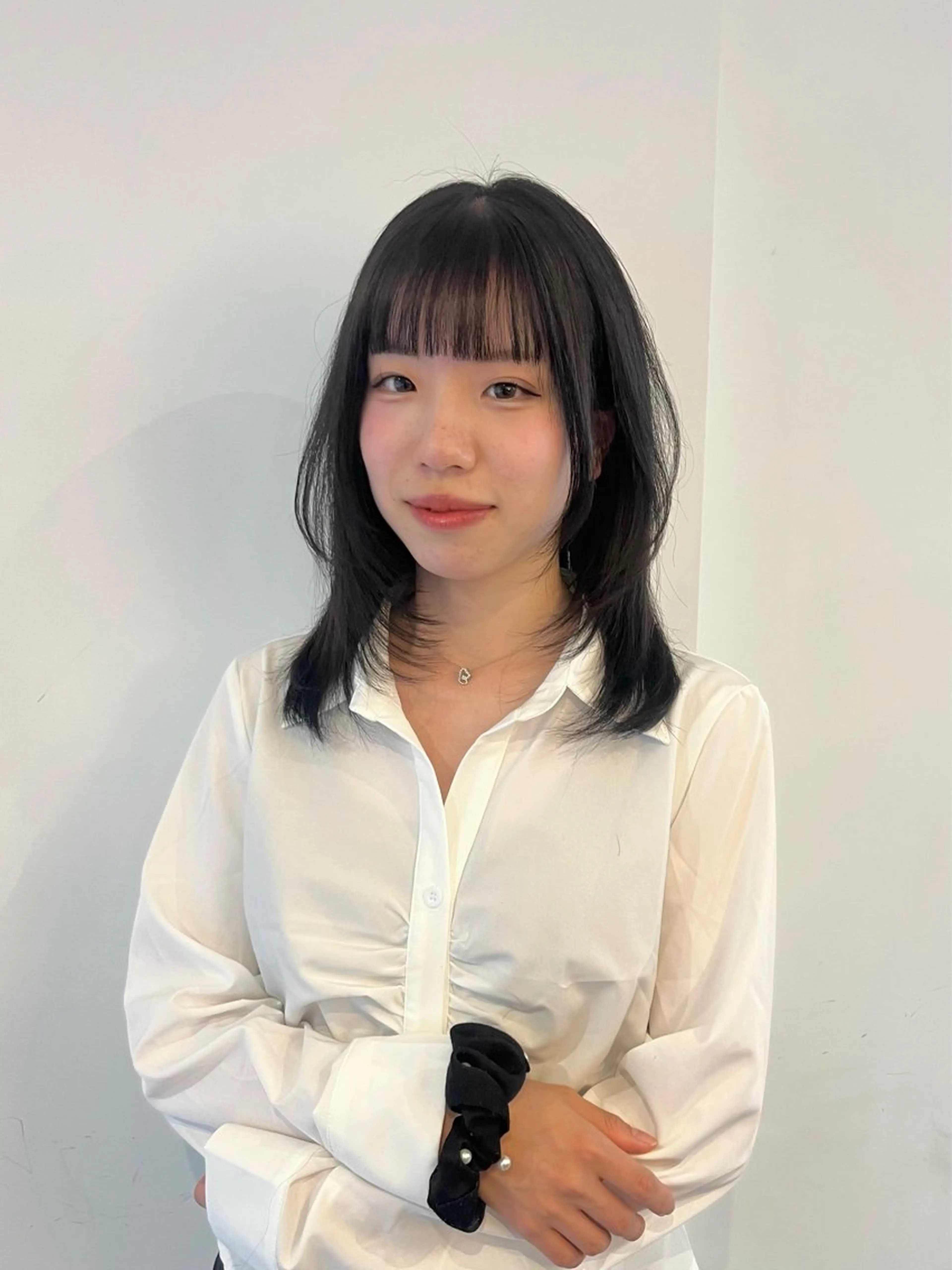 ミディアム ミディアムレイヤー レイヤーカット カット 🟣niw SHUNNA🟣のヘアスタイル