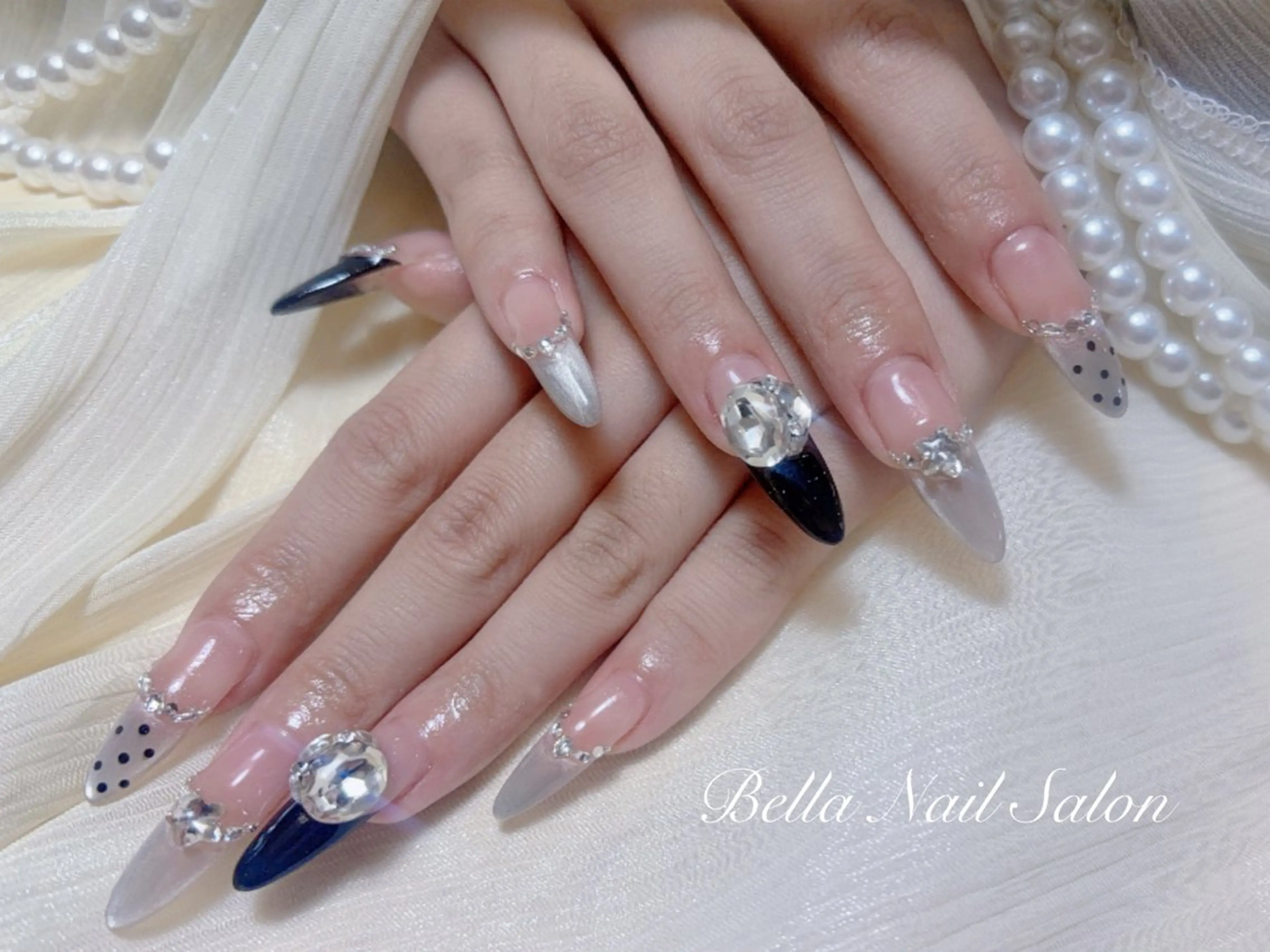 ネイル ハンドネイル Bella Nail Salonパラジェルのネイルデザイン