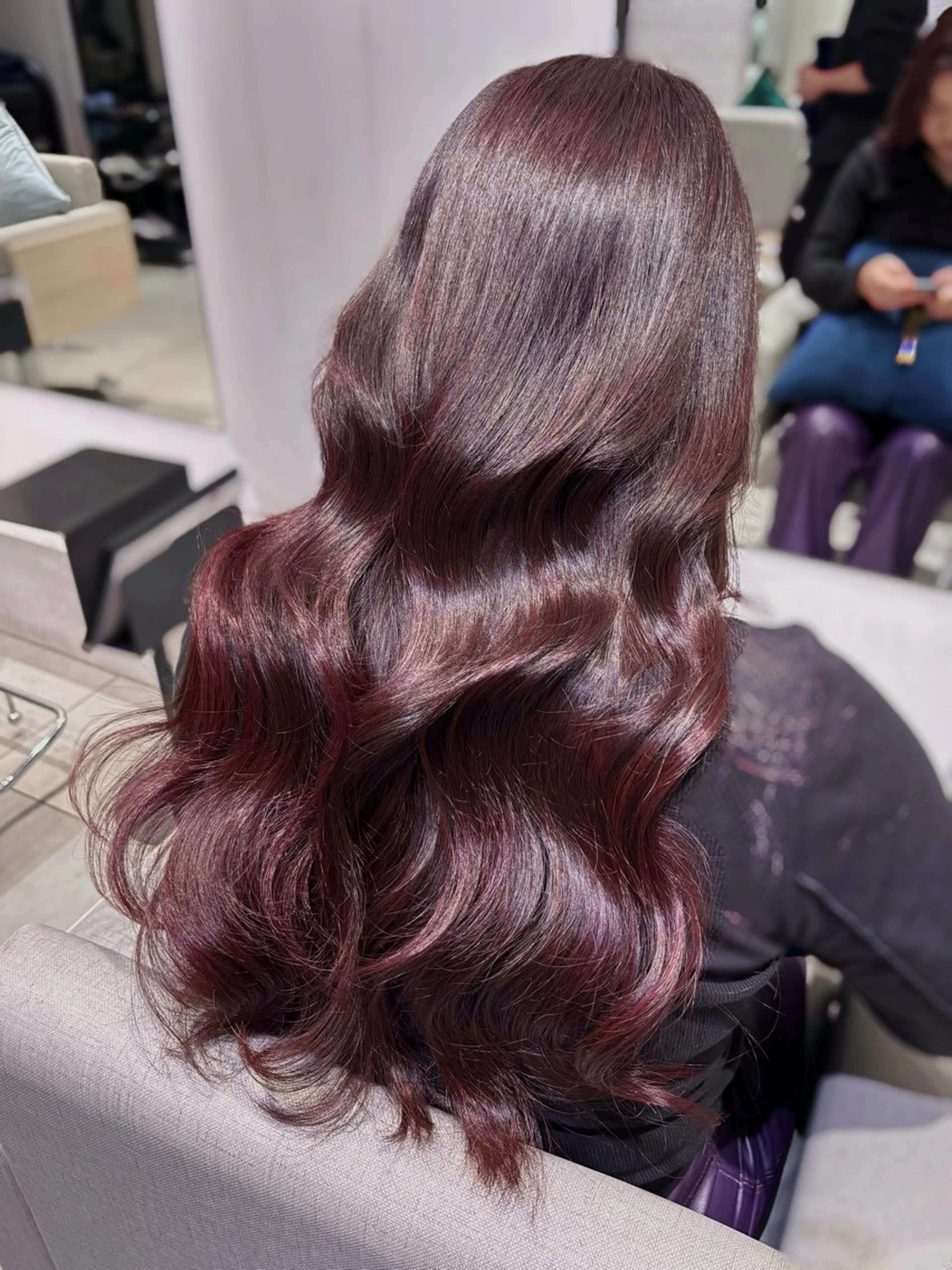 ロング カラー ブリーチ ボルドーカラー ブラウンカラー カシス ブリーチなしカラー カット ヘアカラー トリートメント 銀座/韓国レイヤー/ 艶カラー🍓原田侑依のヘアスタイル