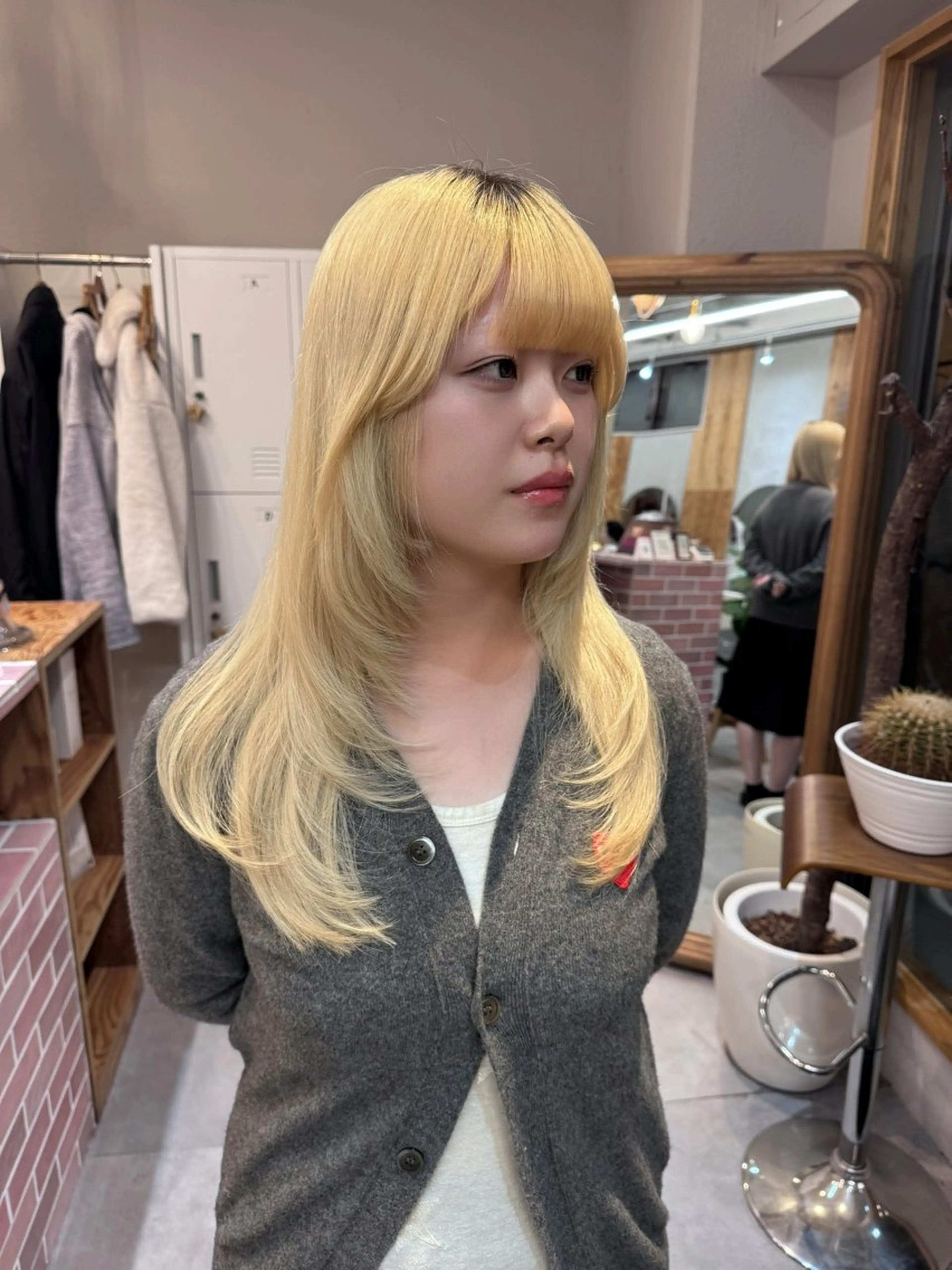 ロング 🌙ヘーゼルベージュ レイヤーカット🌙のヘアスタイル