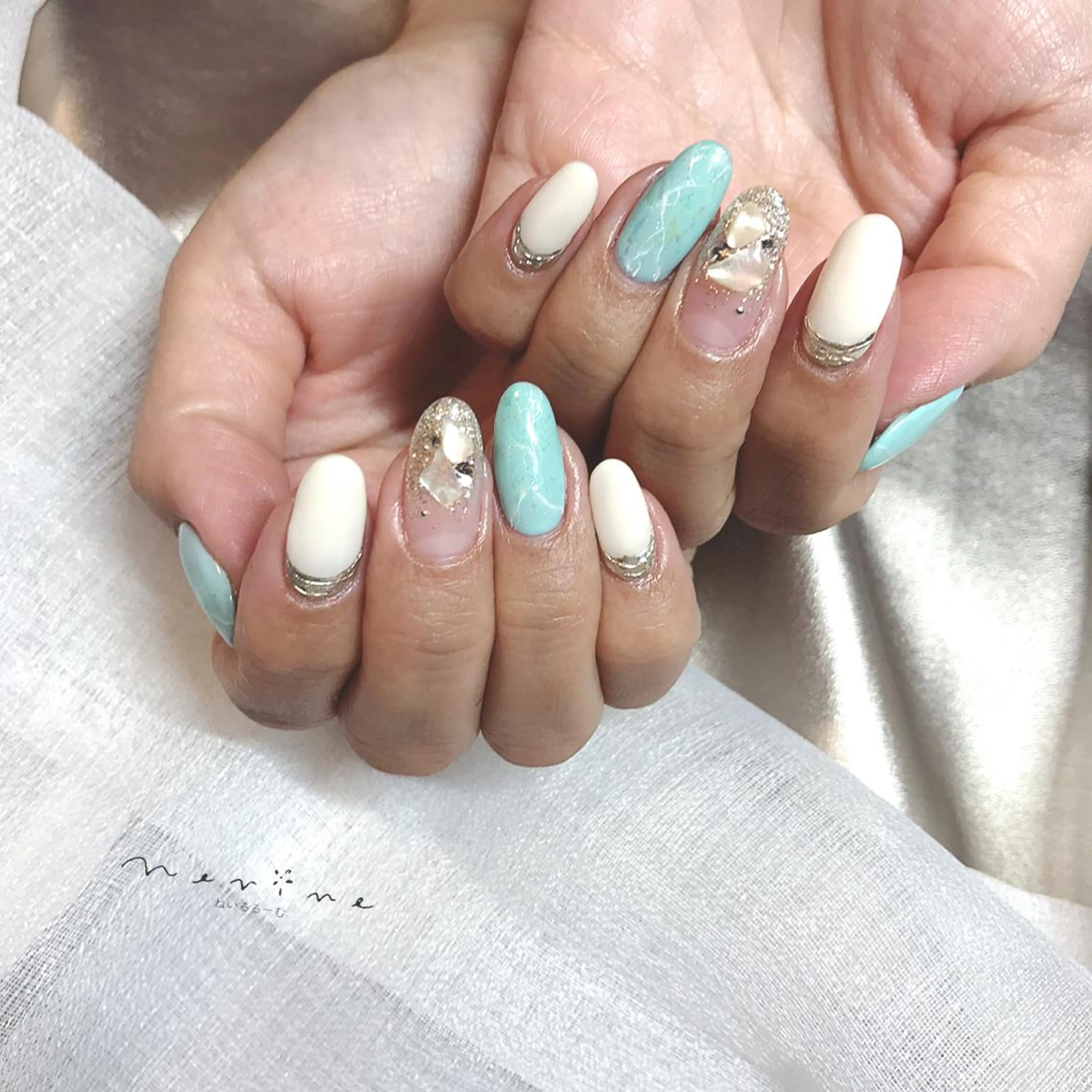 ネイル キラキラネイル NAILST Naomiのネイルデザイン