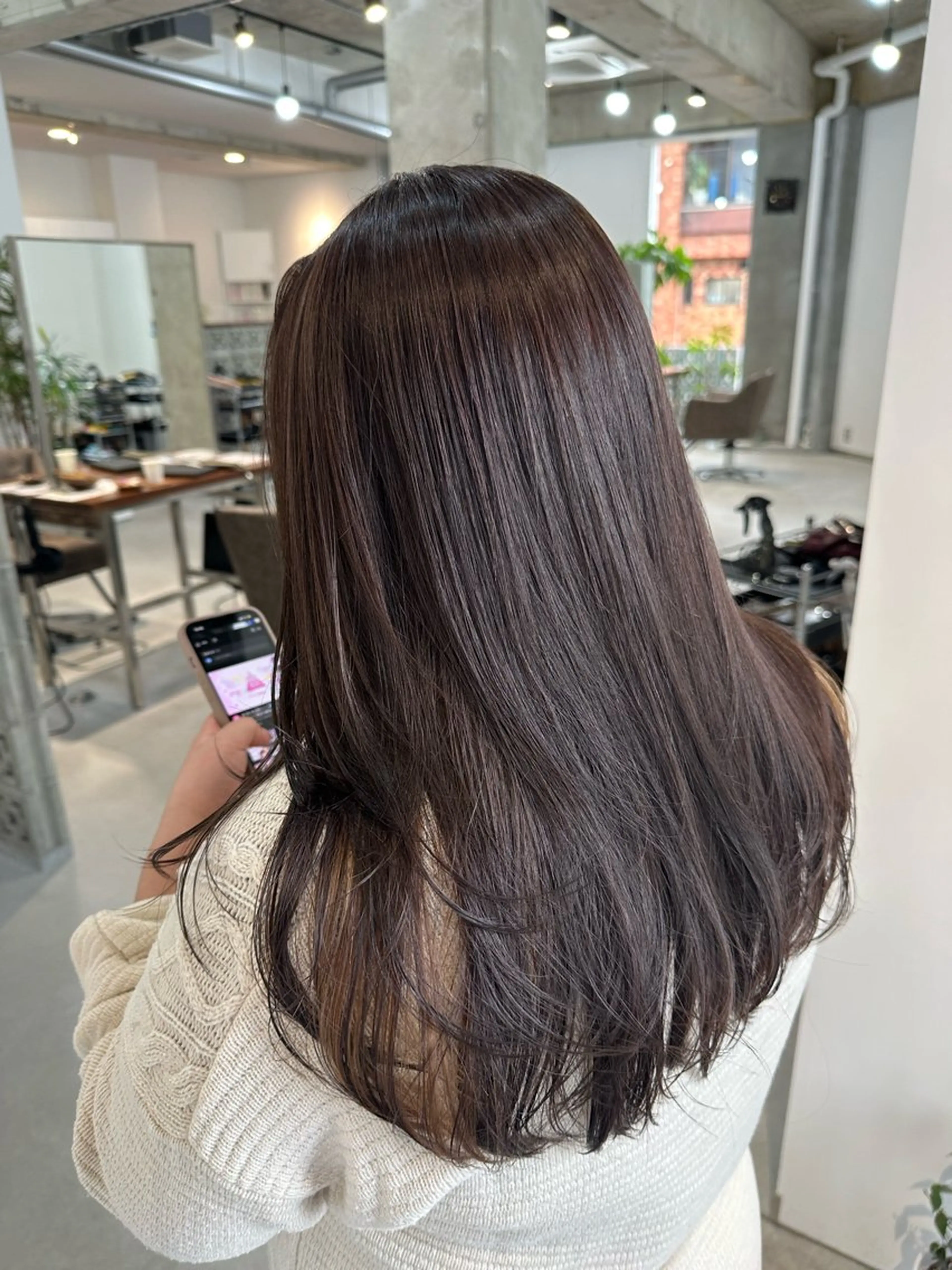 ロング 顔周りカット レイヤーカット カット ヘアカラー トリートメント カイリ /レイヤーカットのヘアスタイル