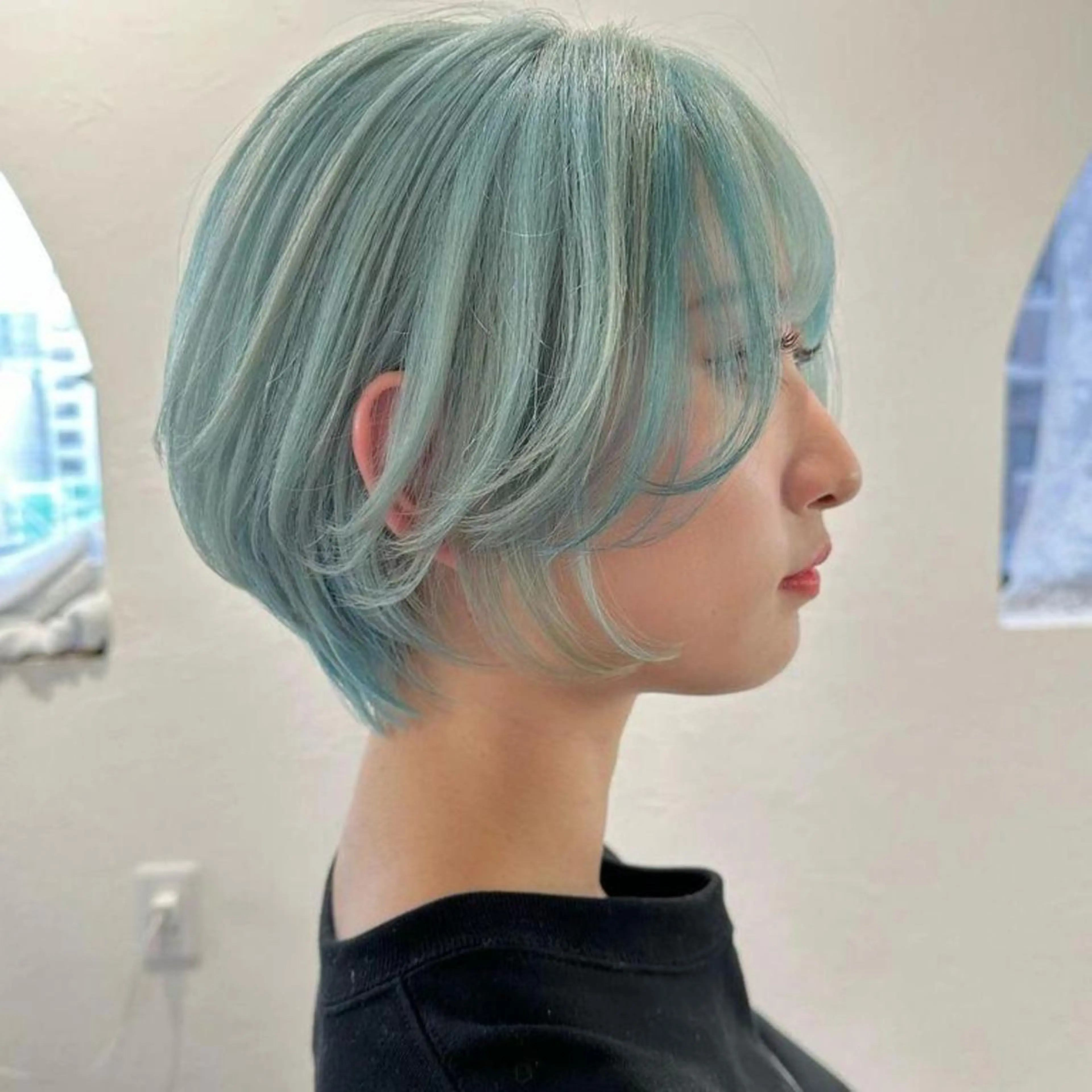 ショート カラー ブリーチ ミント ORIKA 美容室のヘアスタイル