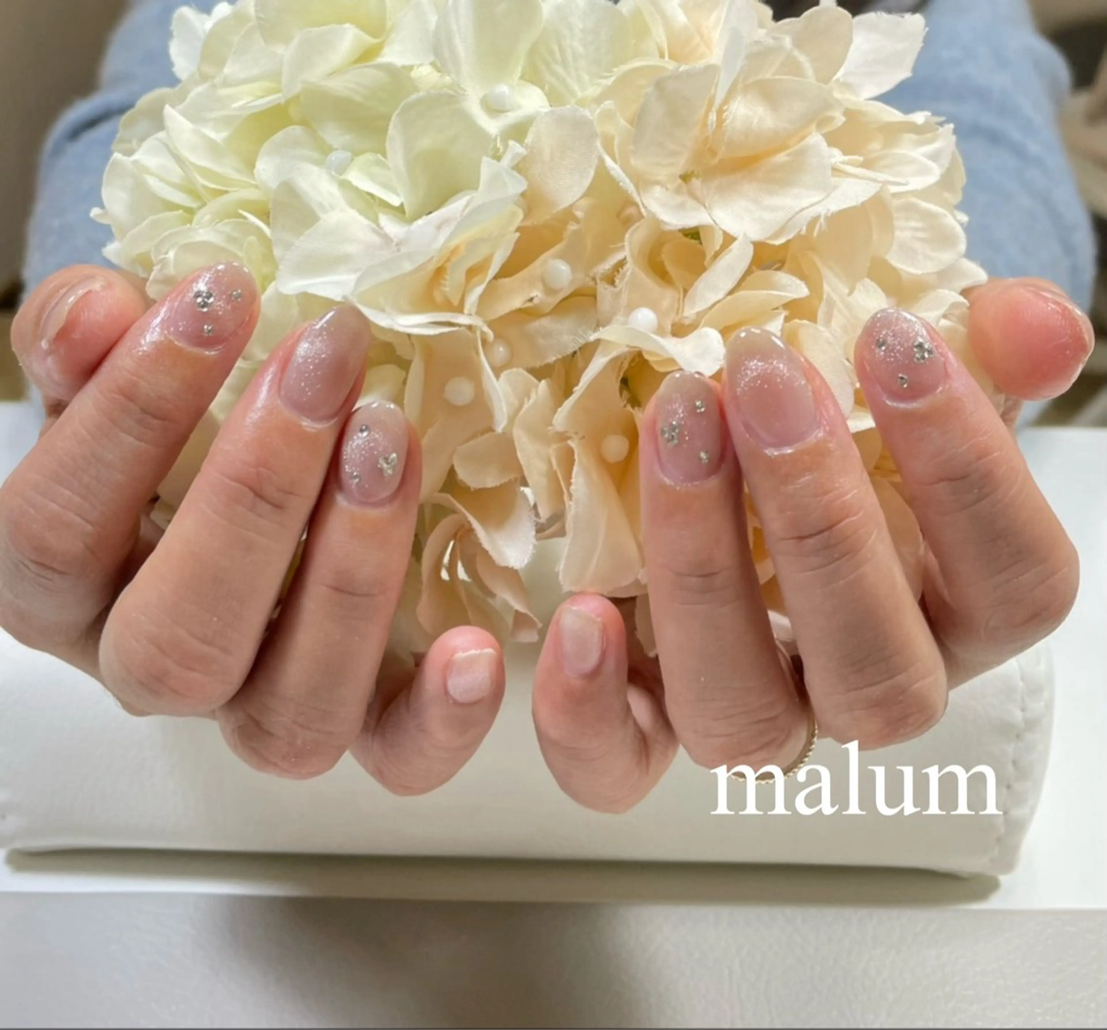 ネイル フレンチネイル マグネットネイル マグネットフレンチ ハンドネイル malum nailのネイルデザイン