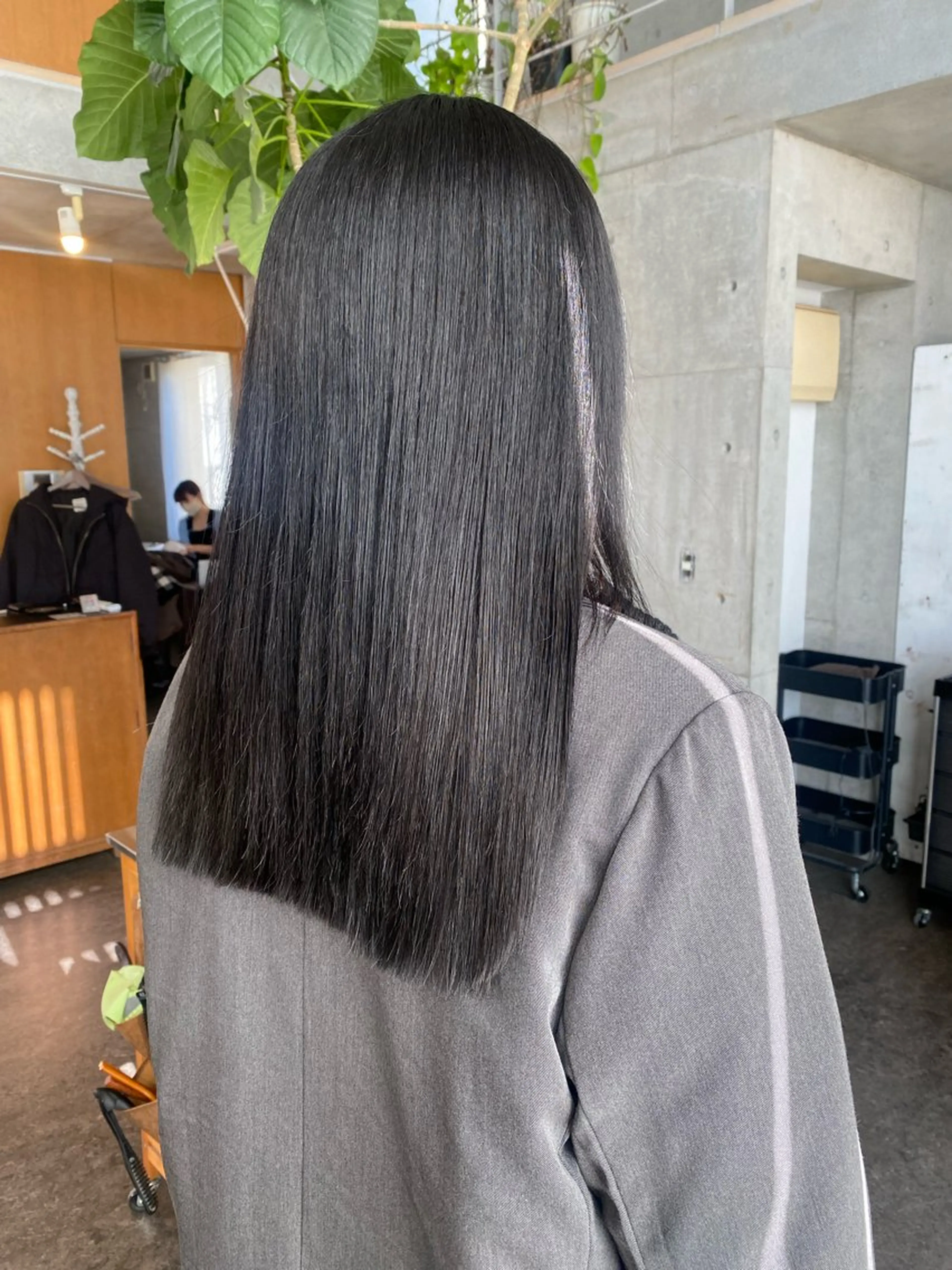 ロング カラー パーマ ヘアアレンジ ヘアカラー トリートメント ヘッドスパ モリモト サナのヘアスタイル