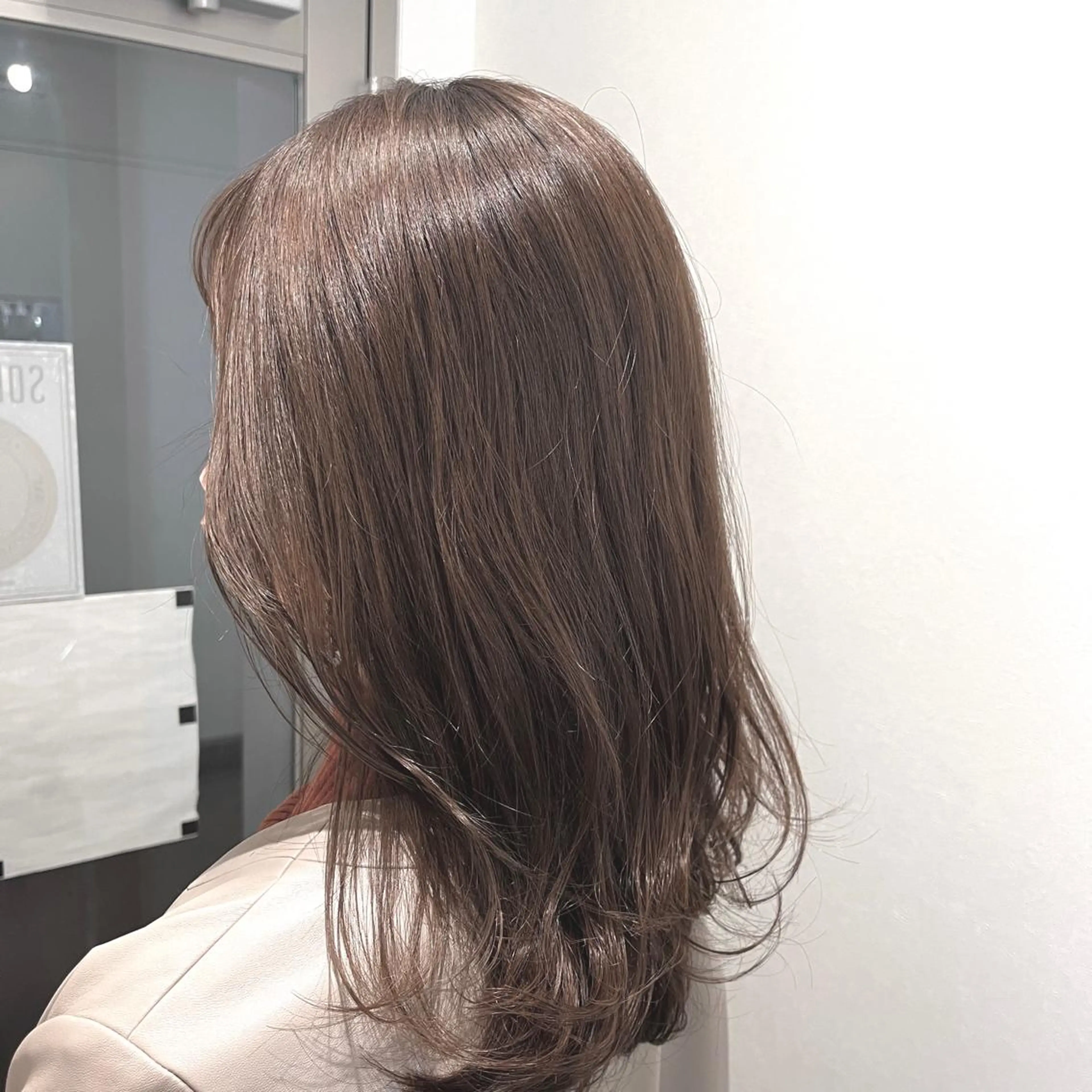 セミロング カット パーマ トリートメント ヘアセット 縮毛矯正✨グレー ジュカラー✨MOEのヘアスタイル