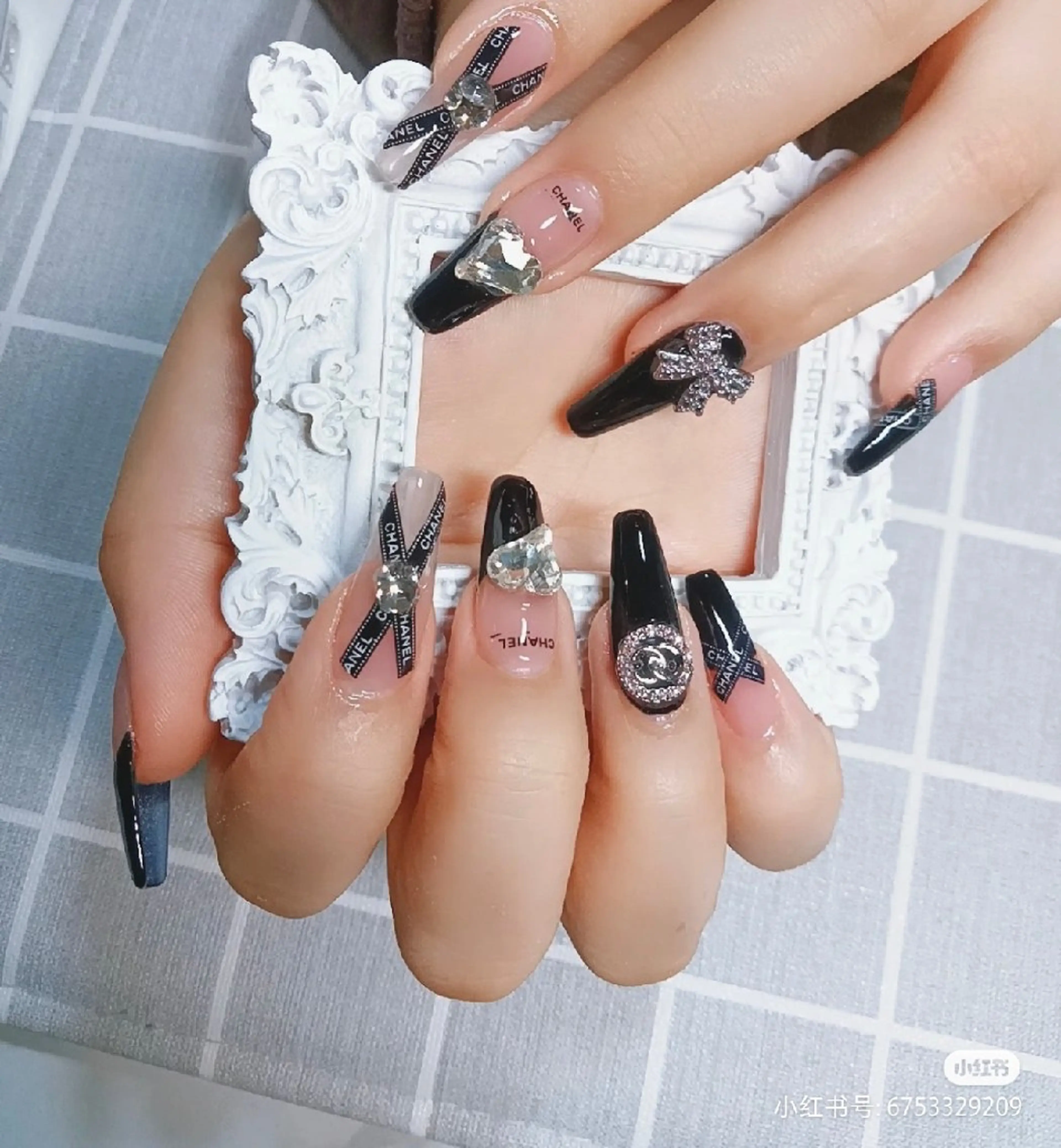 ネイル Theone栄店 田口のネイルデザイン