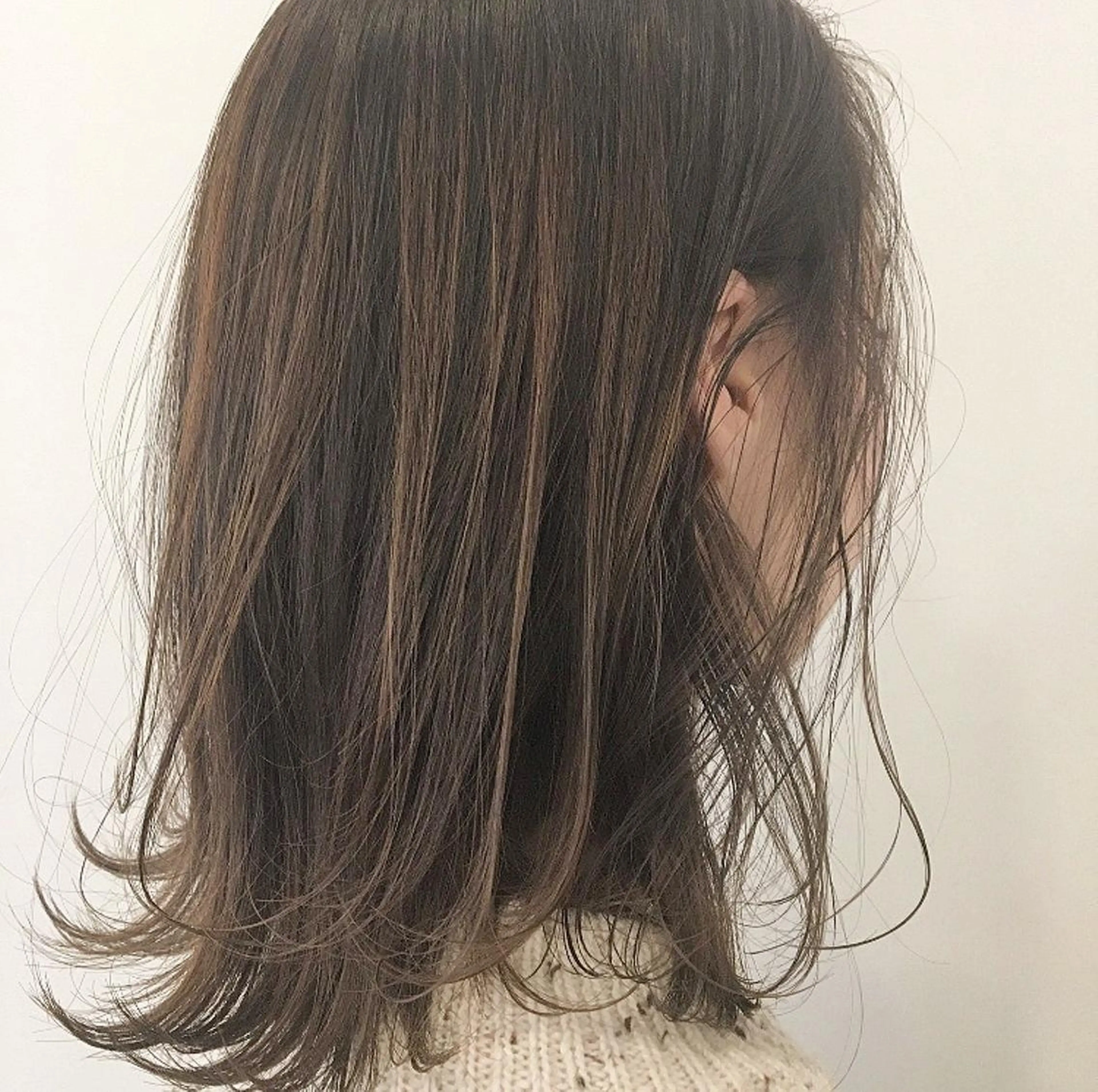 セミロング ハイライト ୨୧柔らかいカラー nozomi ୨୧のヘアスタイル