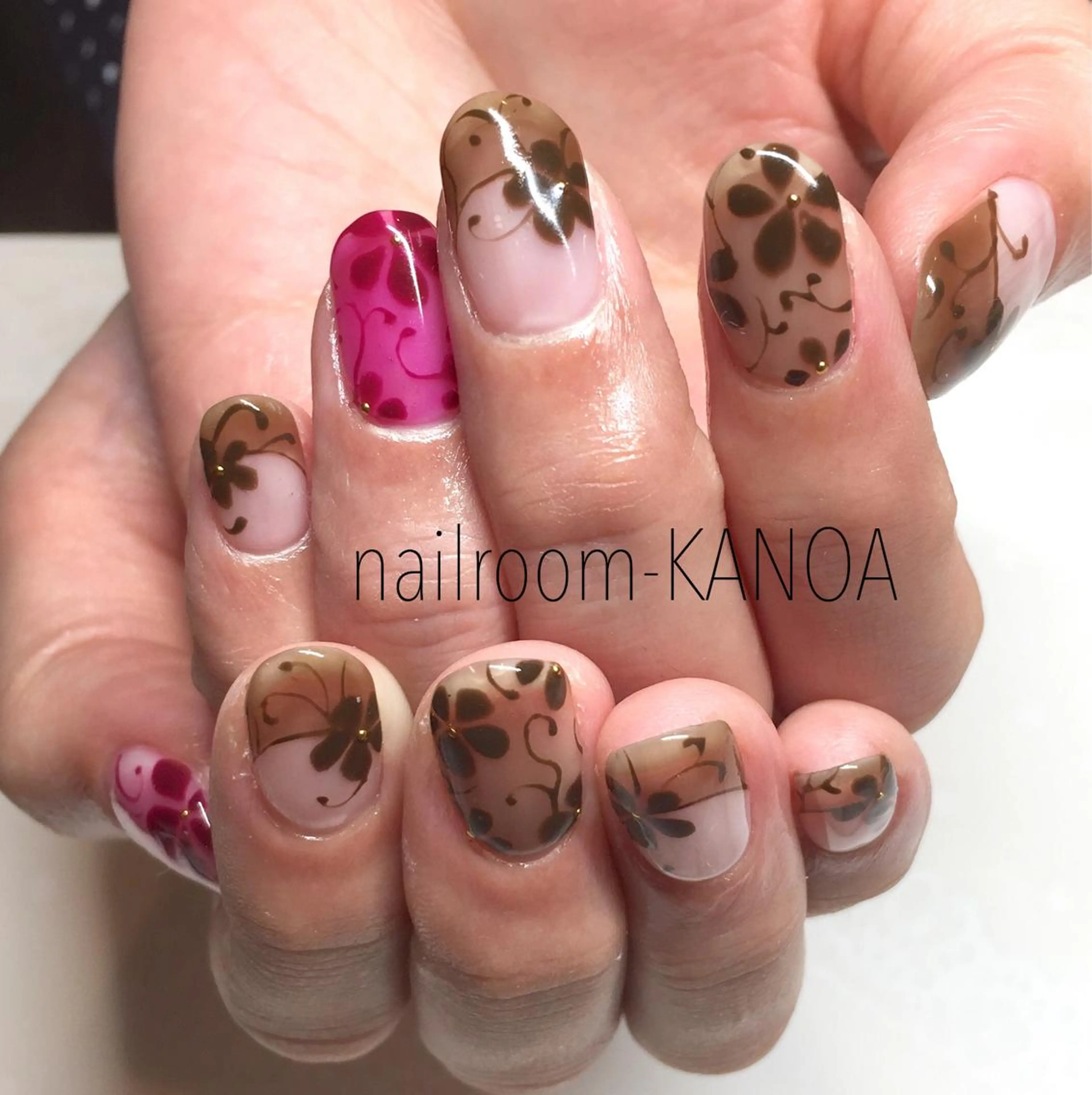 ショート ネイル フラワーネイル nailroom- KANOAのネイルデザイン