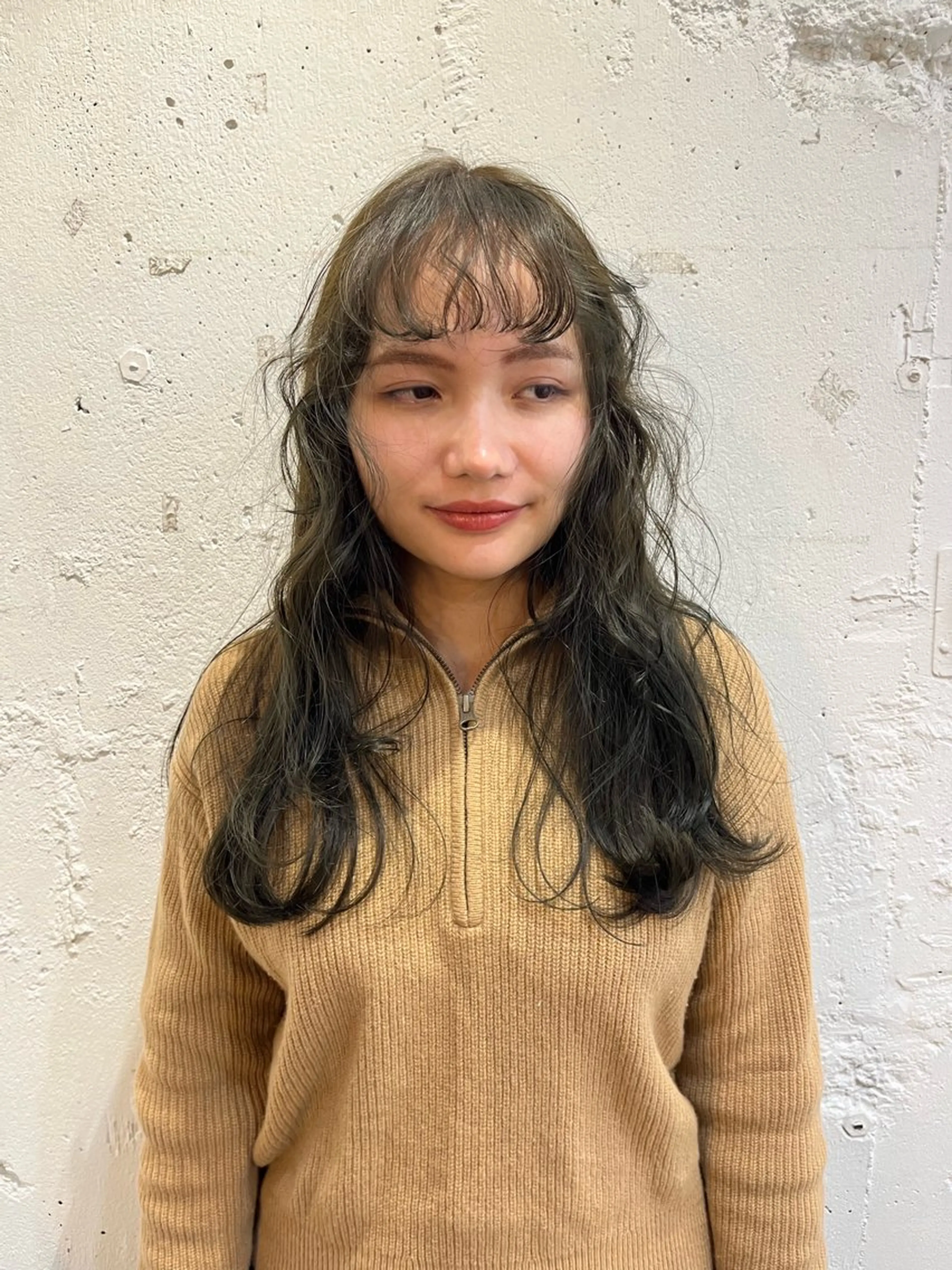 ロング カラー パーマ ヘアアレンジ メンズ キッズ オリーブカラー ✴︎UNU ✴︎モエカのヘアスタイル