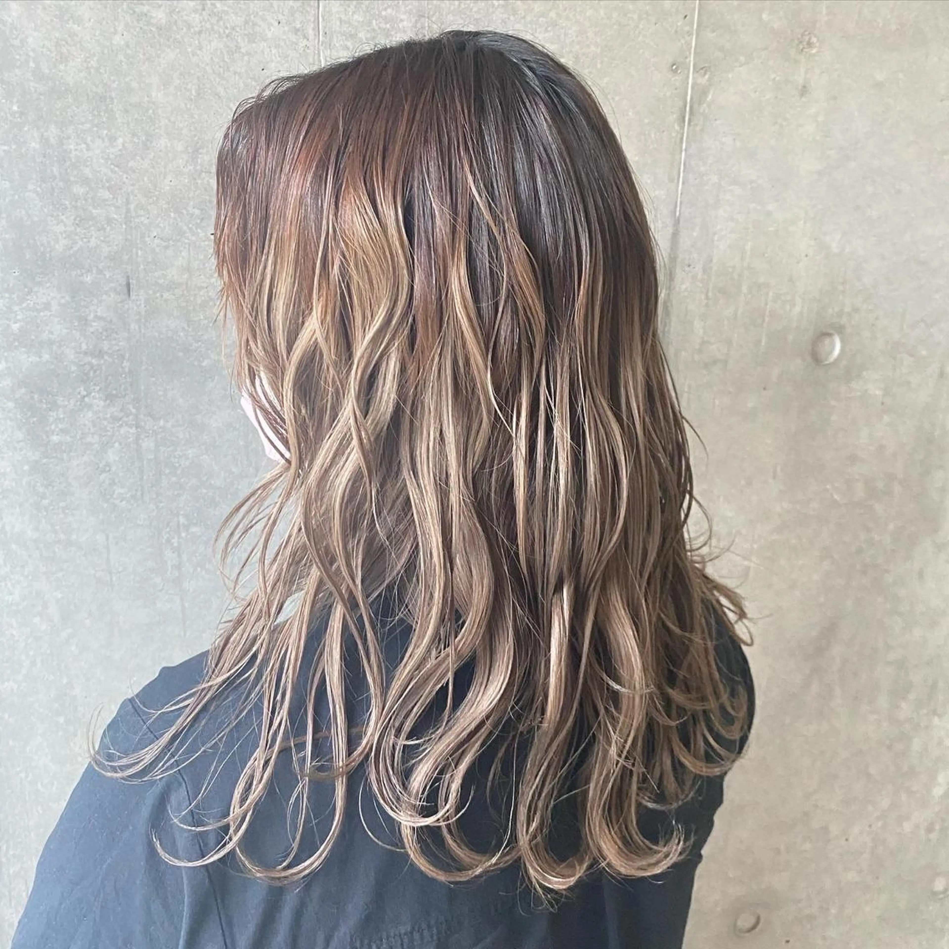 セミロング カラー ヘアアレンジ シャローネ池袋 【れいな】のヘアスタイル