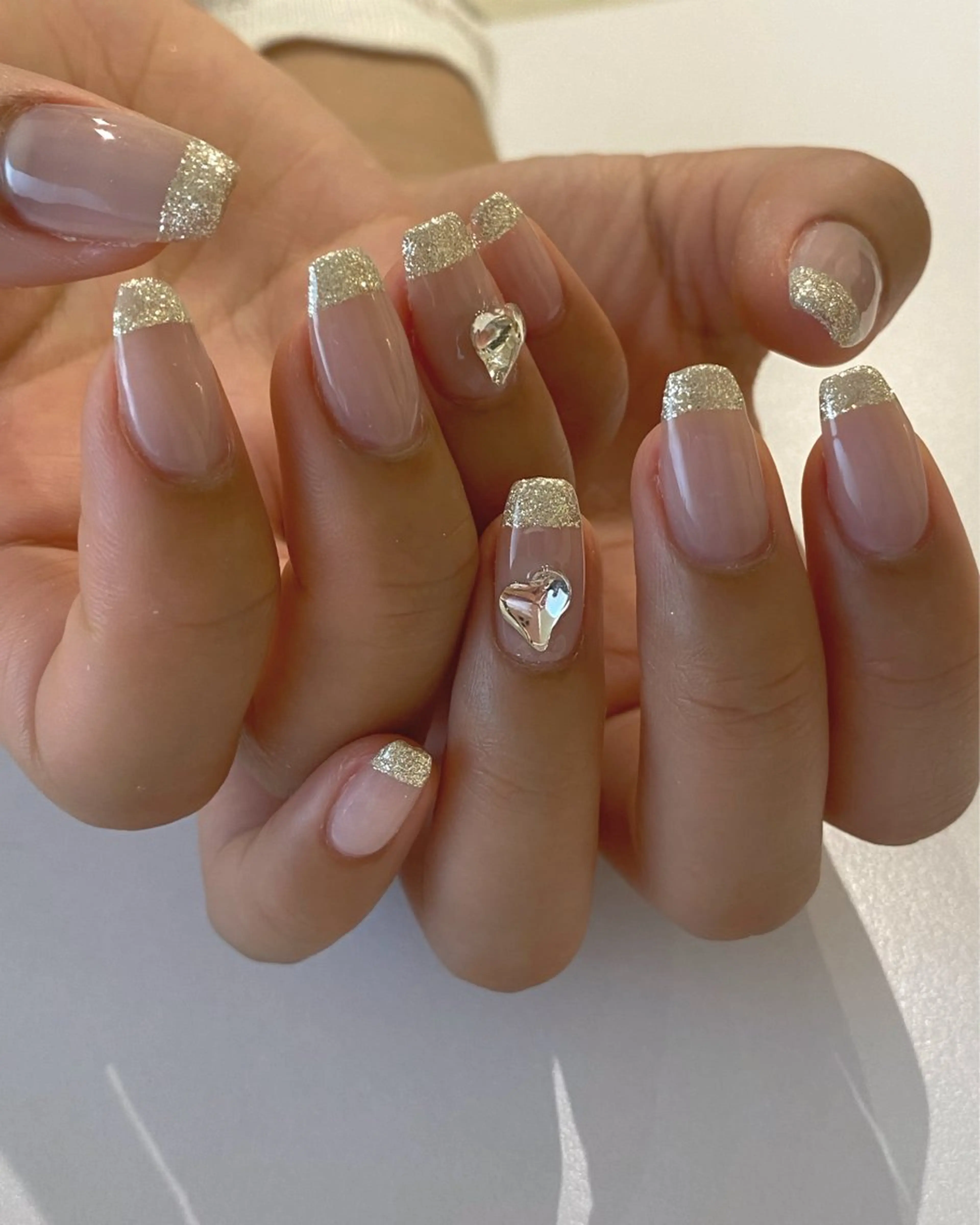 ネイル フレンチネイル ラメ(グリッター) バレンタイン Ann nailのネイルデザイン