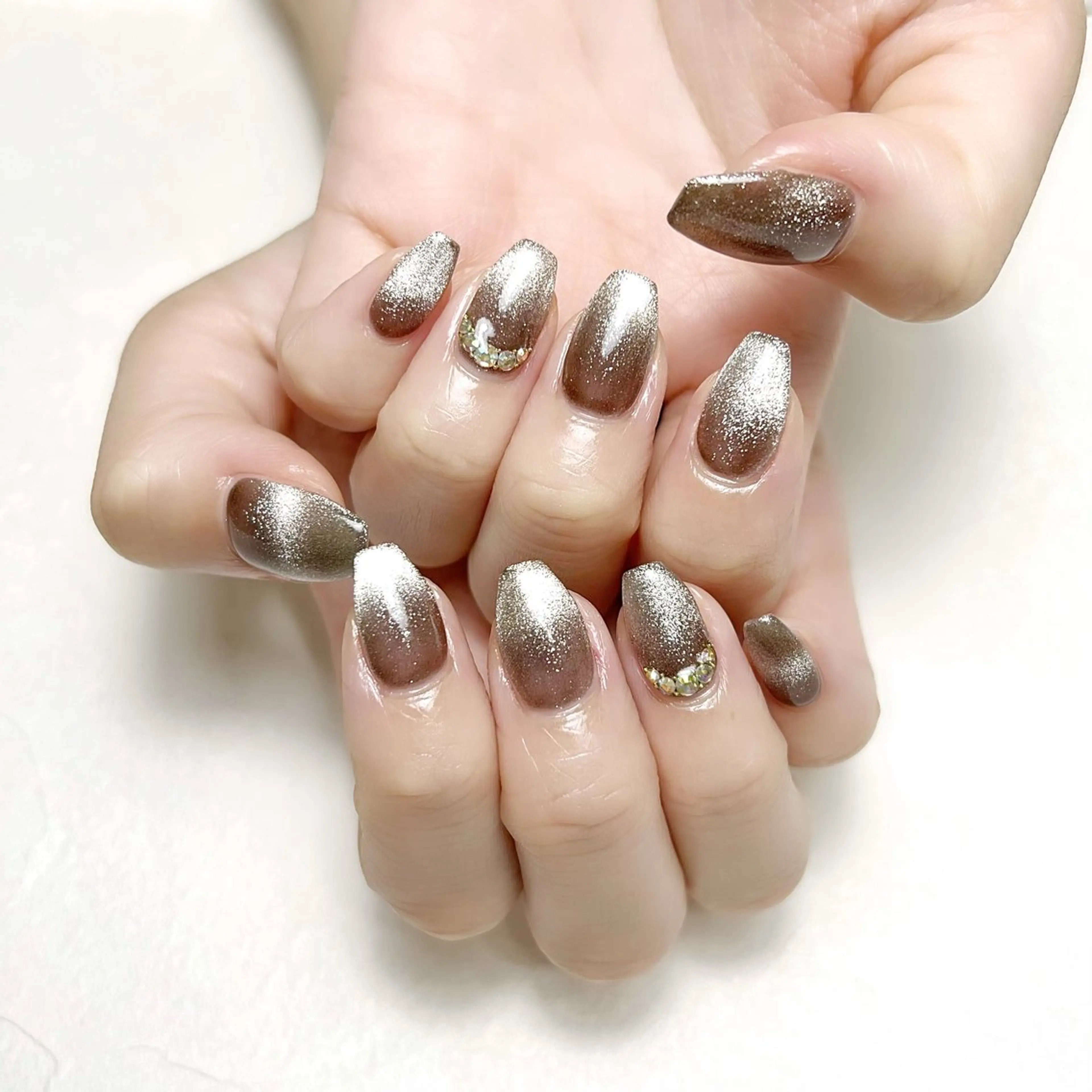 ネイル ジェルネイル キラキラネイル マグネットネイル オフィスネイル ワンカラーネイル rouse nail RISATOのネイルデザイン