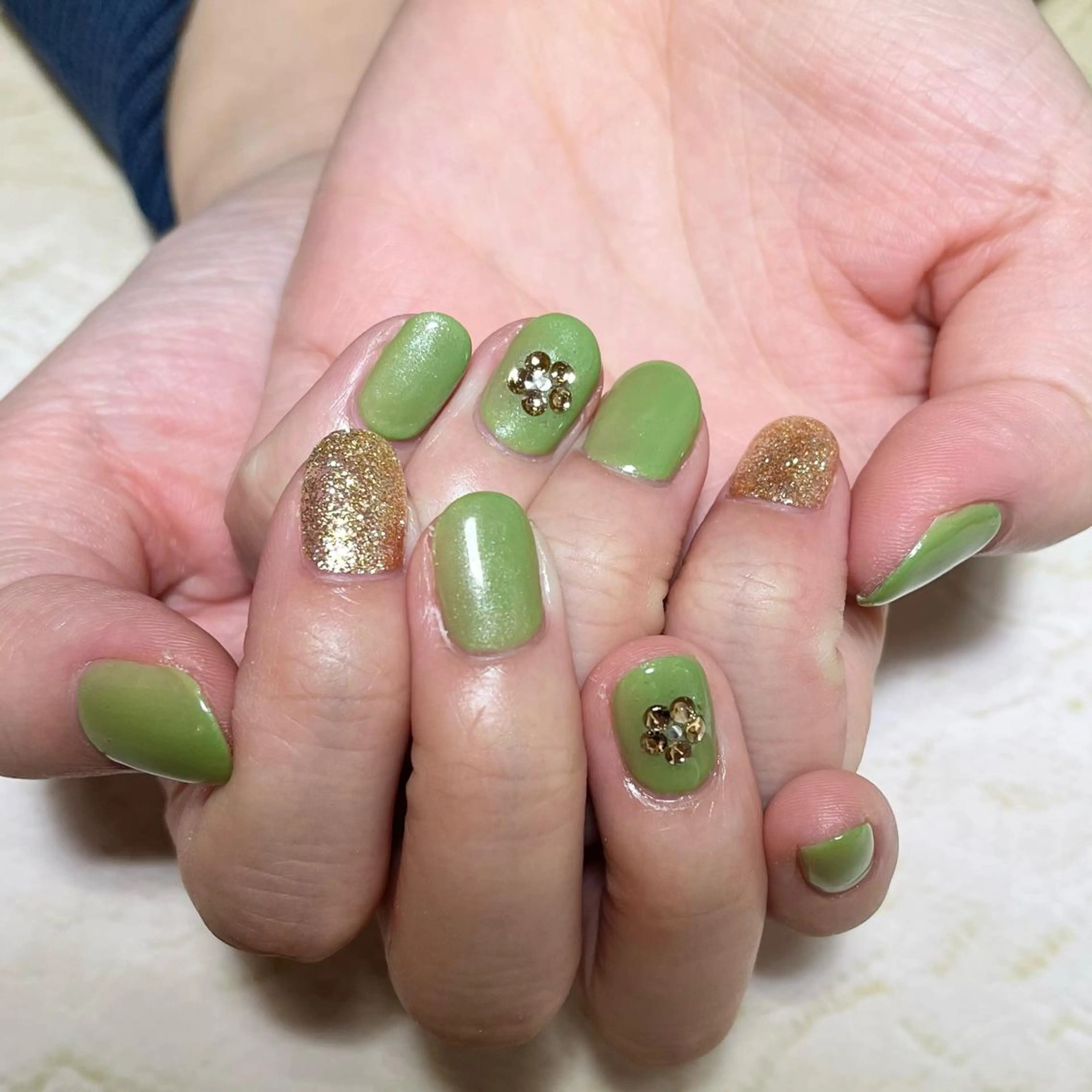 ネイル アートネイル シンプルネイル 堤 花のネイルデザイン