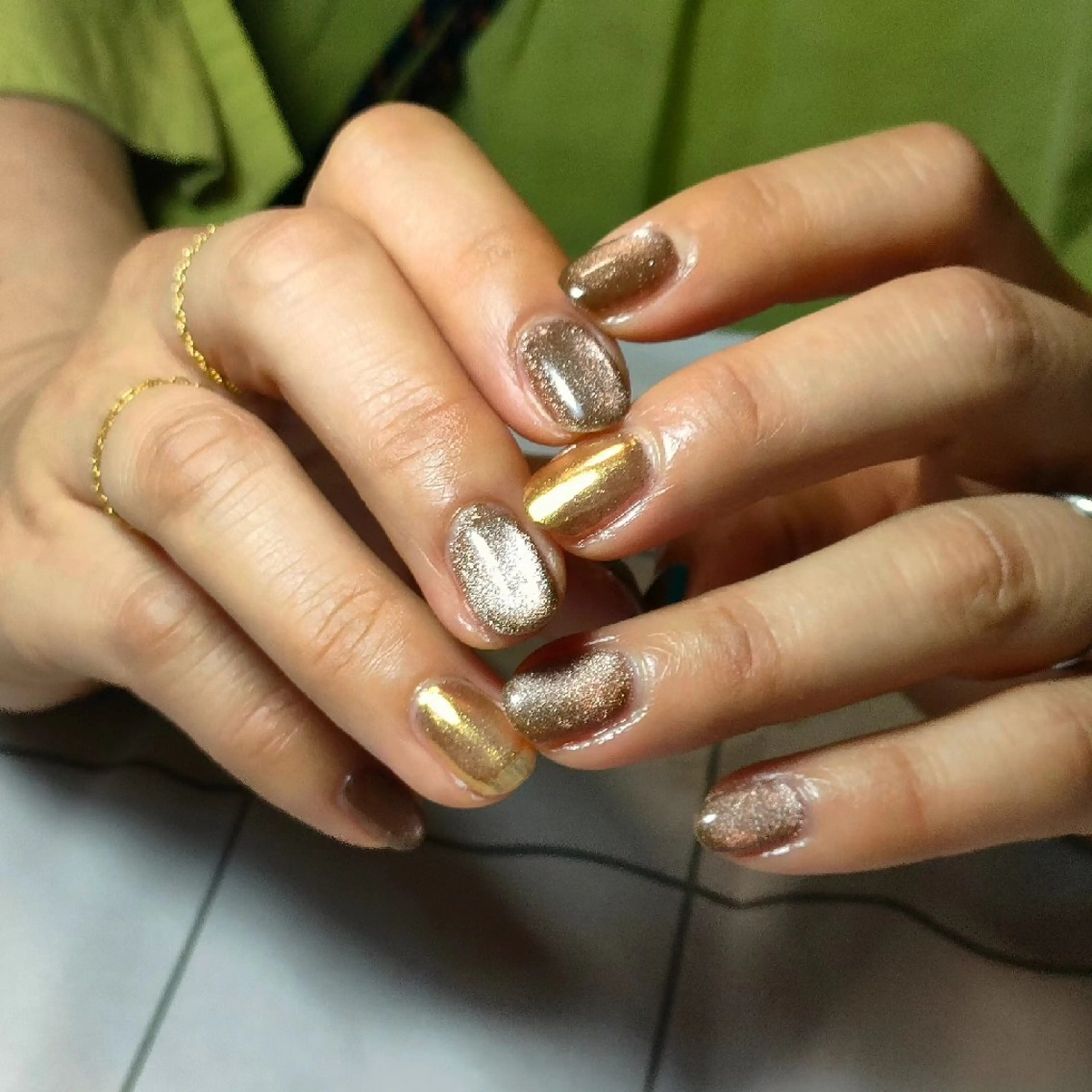 ネイル マグネットネイル マグネットワンカラー ミラーネイル ワンカラーネイル oir. nailsalonのネイルデザイン