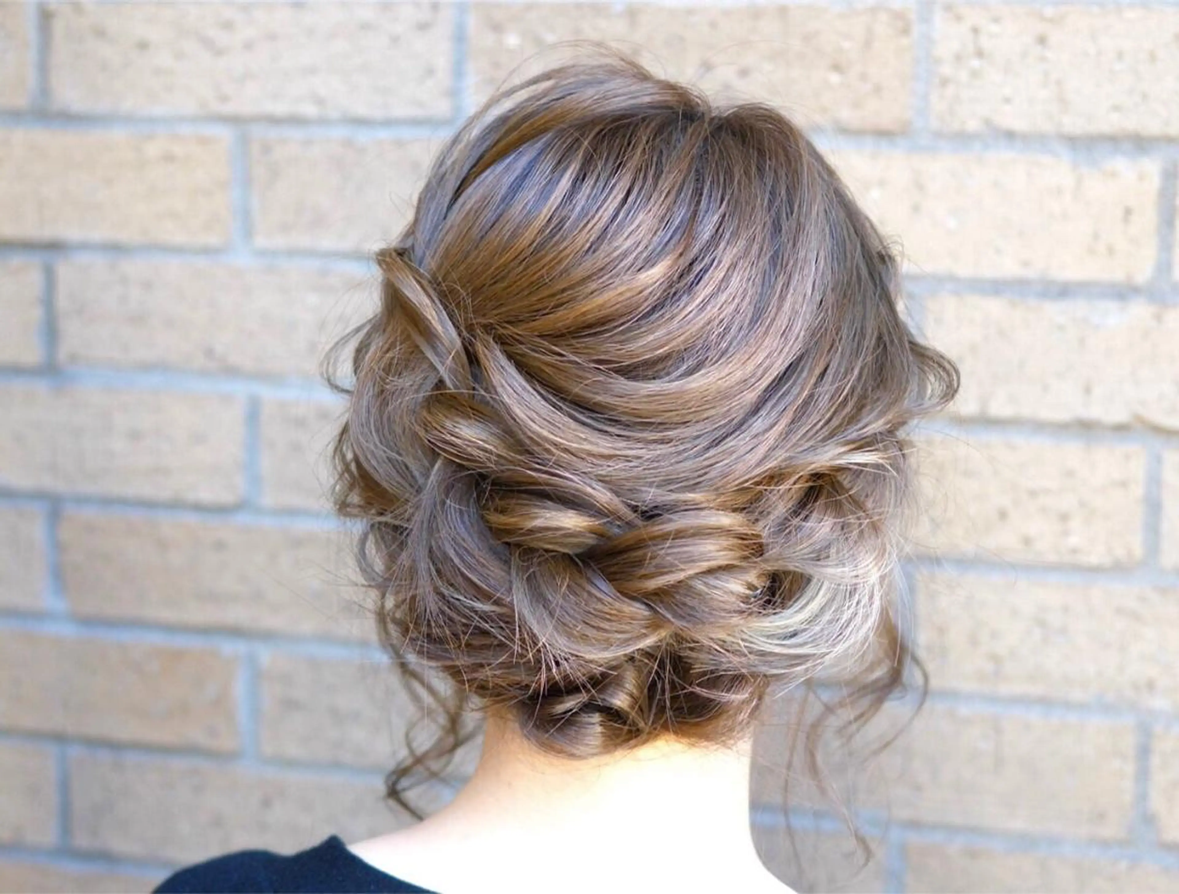 セミロング kawakita yoshinoriのヘアスタイル