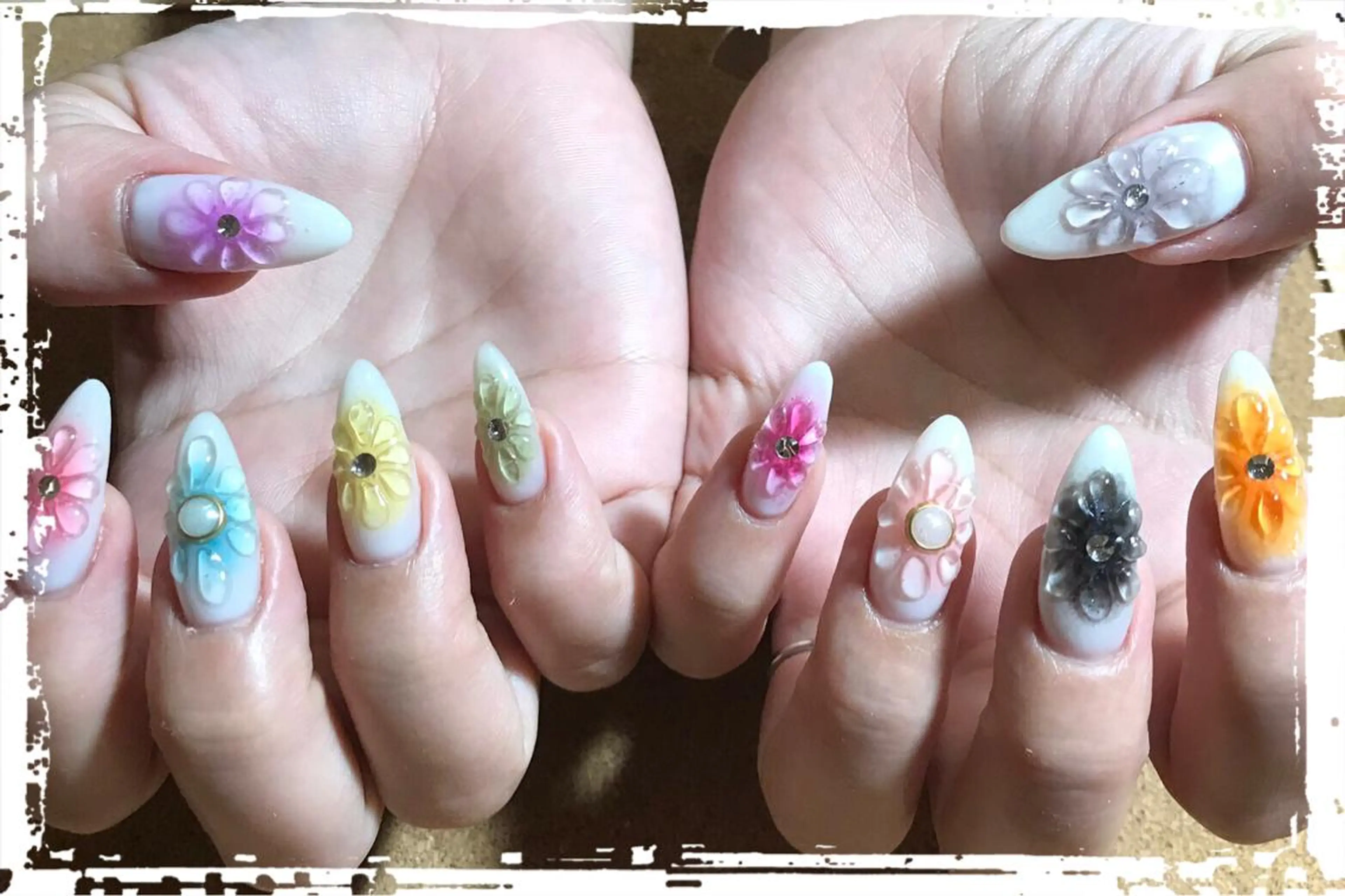 ネイル 寺山 千鶴のネイルデザイン