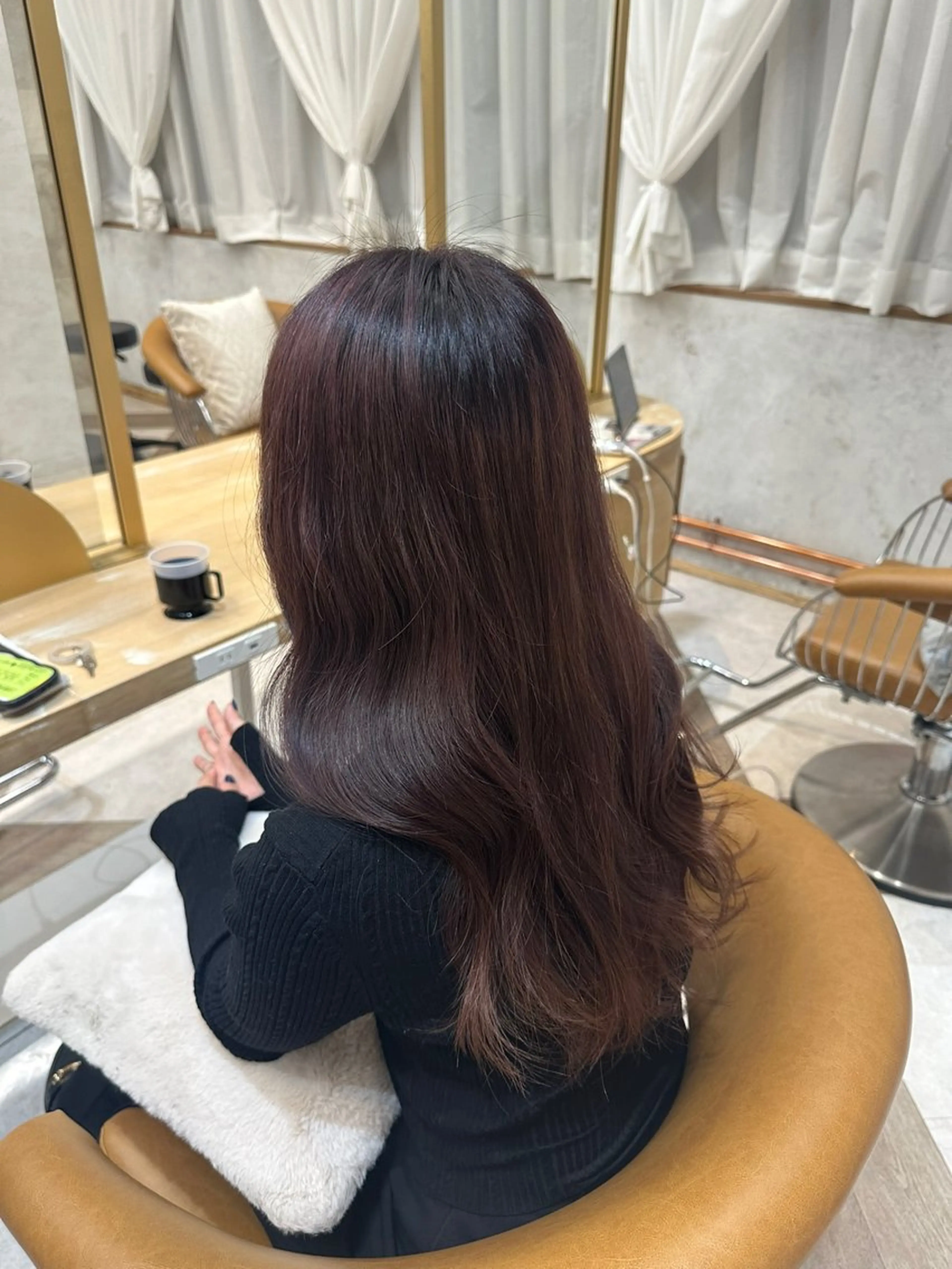 ロング カラー 荻野 峻輔/レイヤー /透明感カラーのヘアスタイル