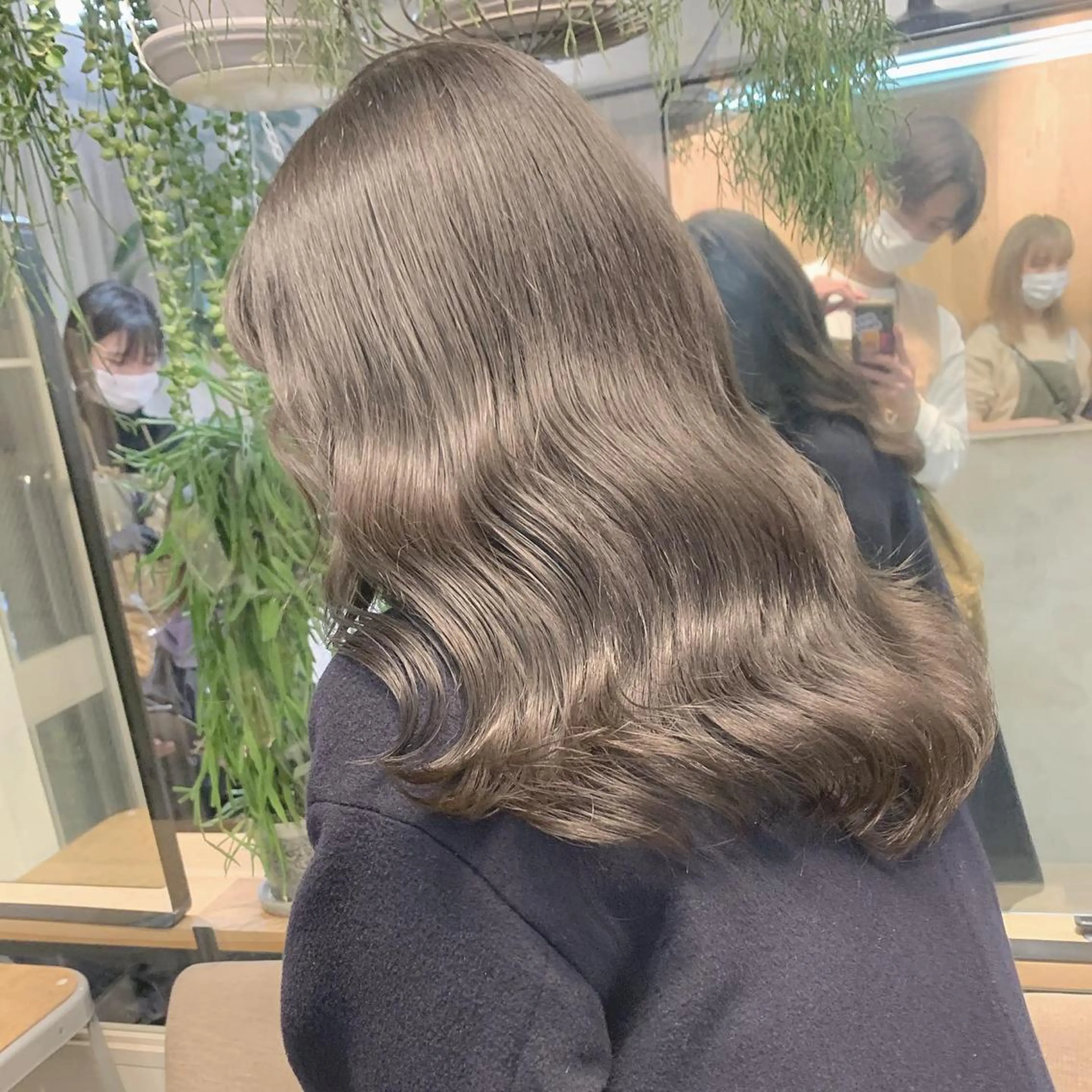 ✨ご新規さま限定ブリーチを使わず明るくするブリーチなしダブルカラー+プレミアムトリートメント　¥16000→¥13000の写真