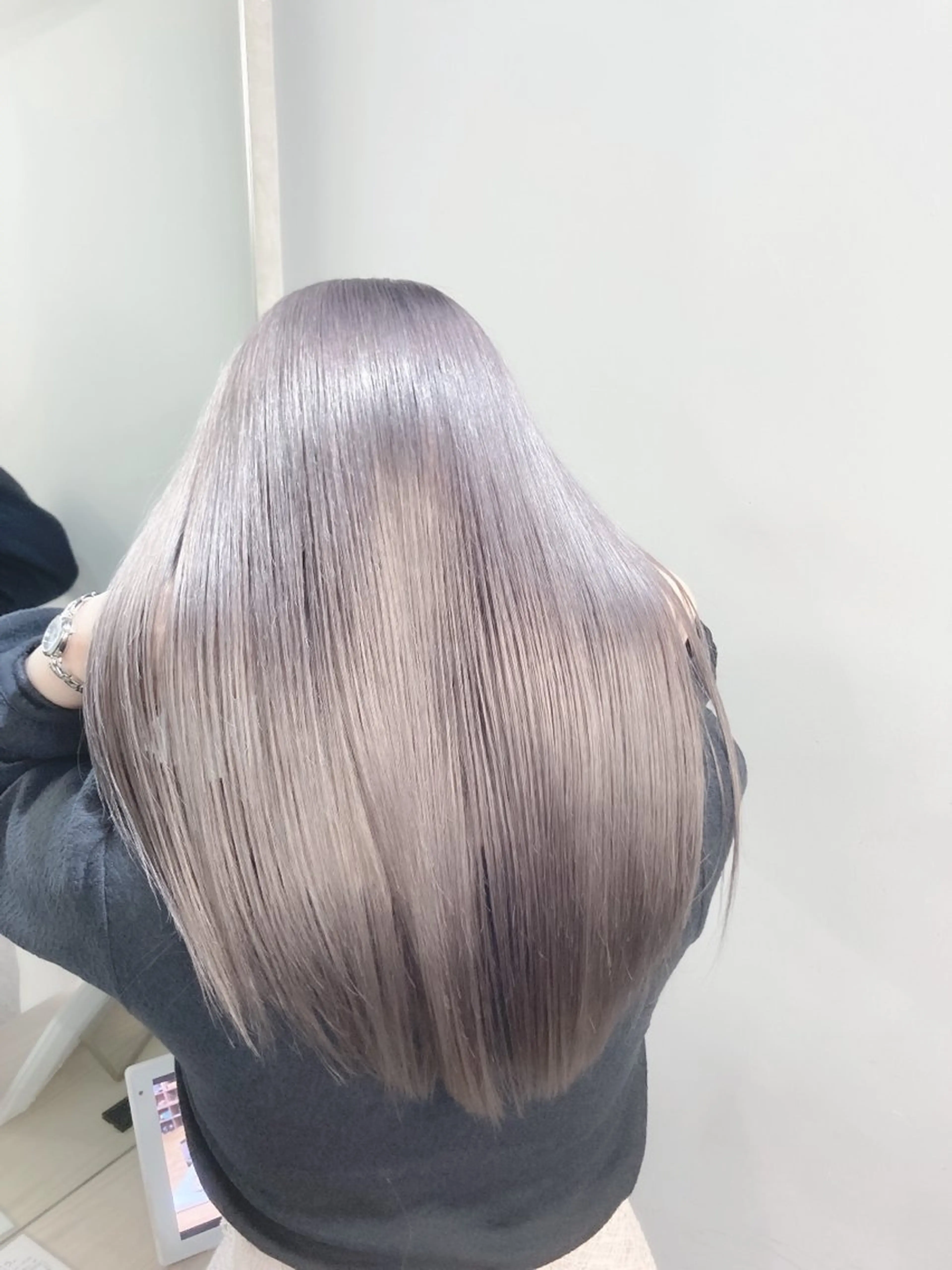 セミロング カラー 髪質改善 ✨美髪矯正×髪質改善 🍎カイト🍎渋谷のヘアスタイル