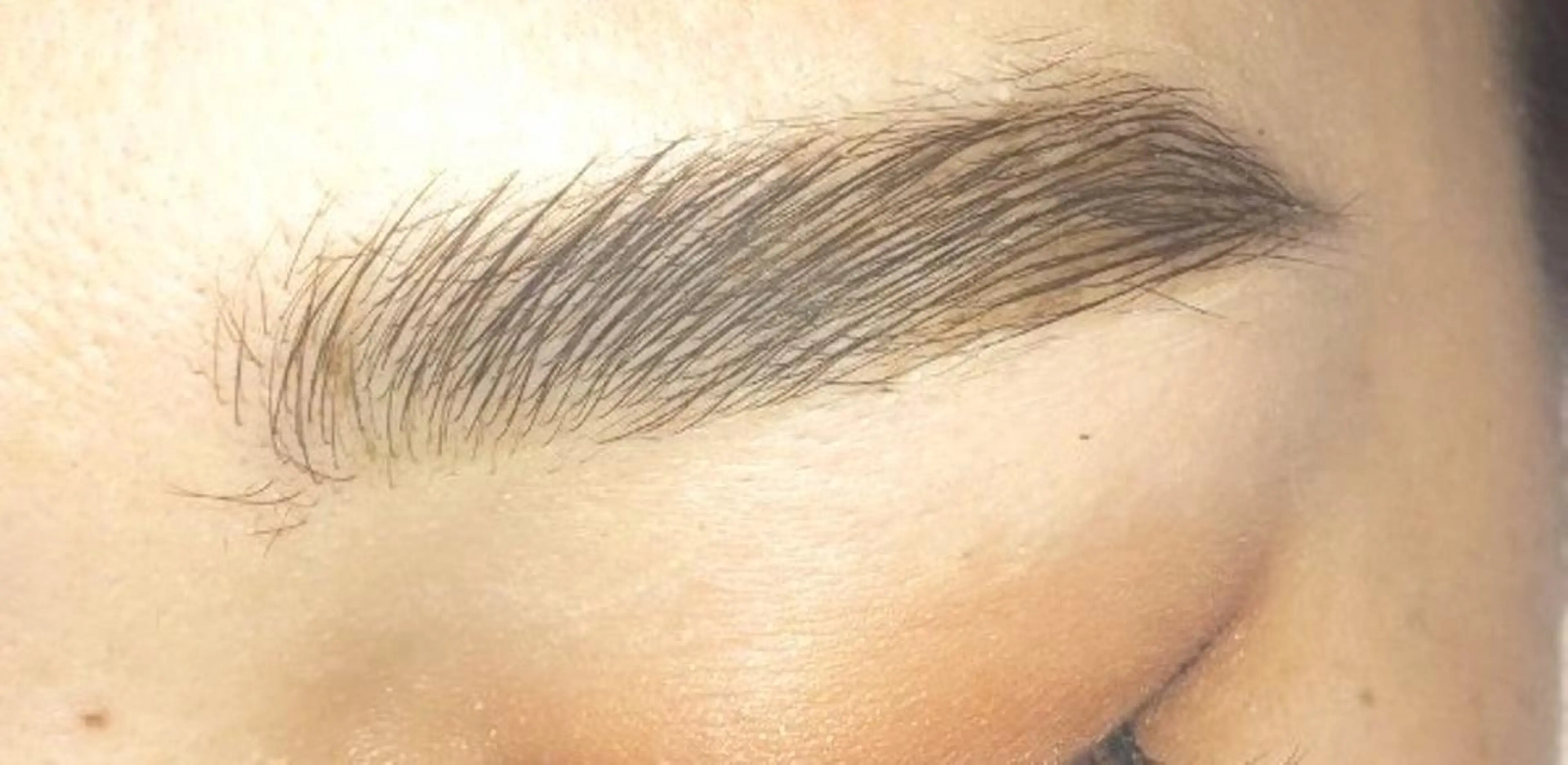 アイブロウ She byM☺️ MIHO☺️のマツエク・マツパデザイン