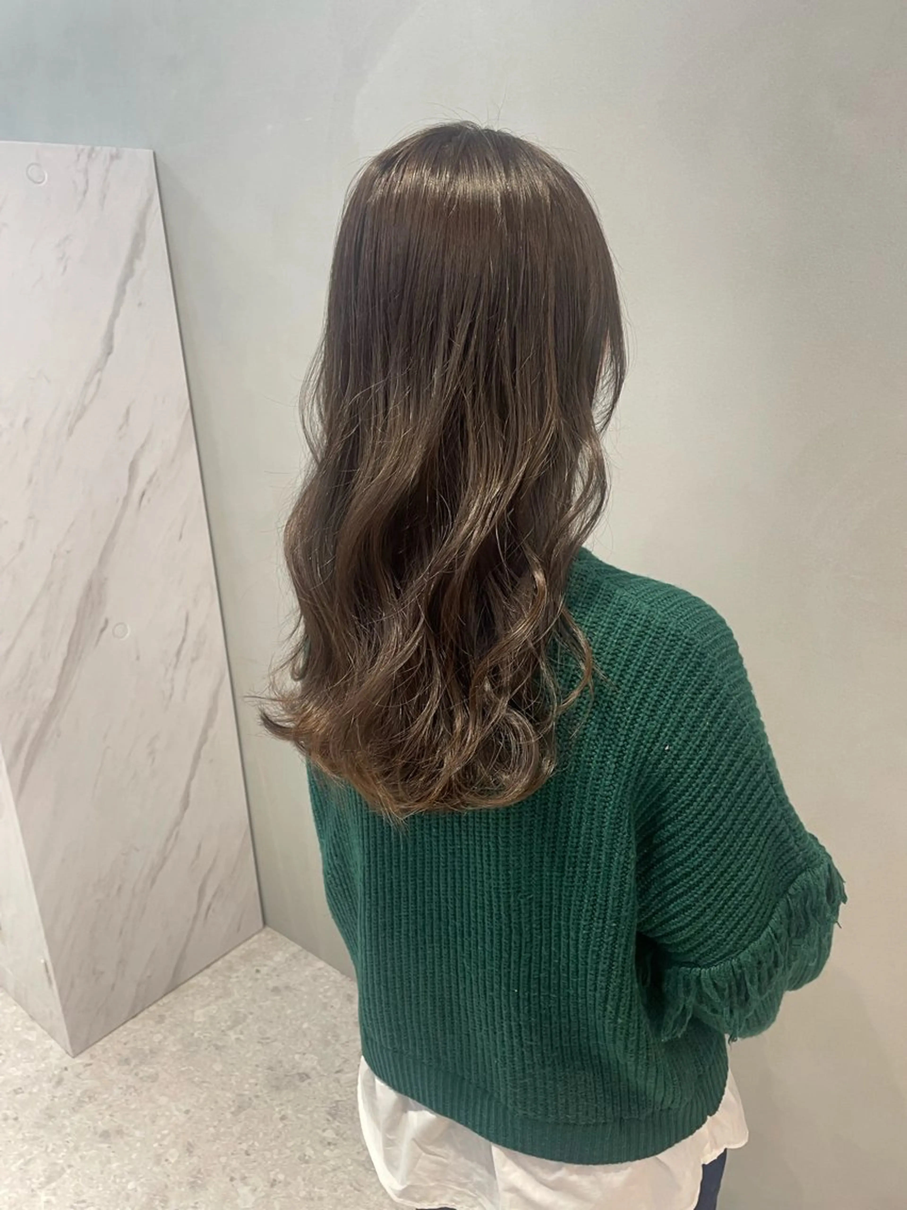 セミロング カラー カット ヘアカラー トリートメント 冨木 雄斗のヘアスタイル