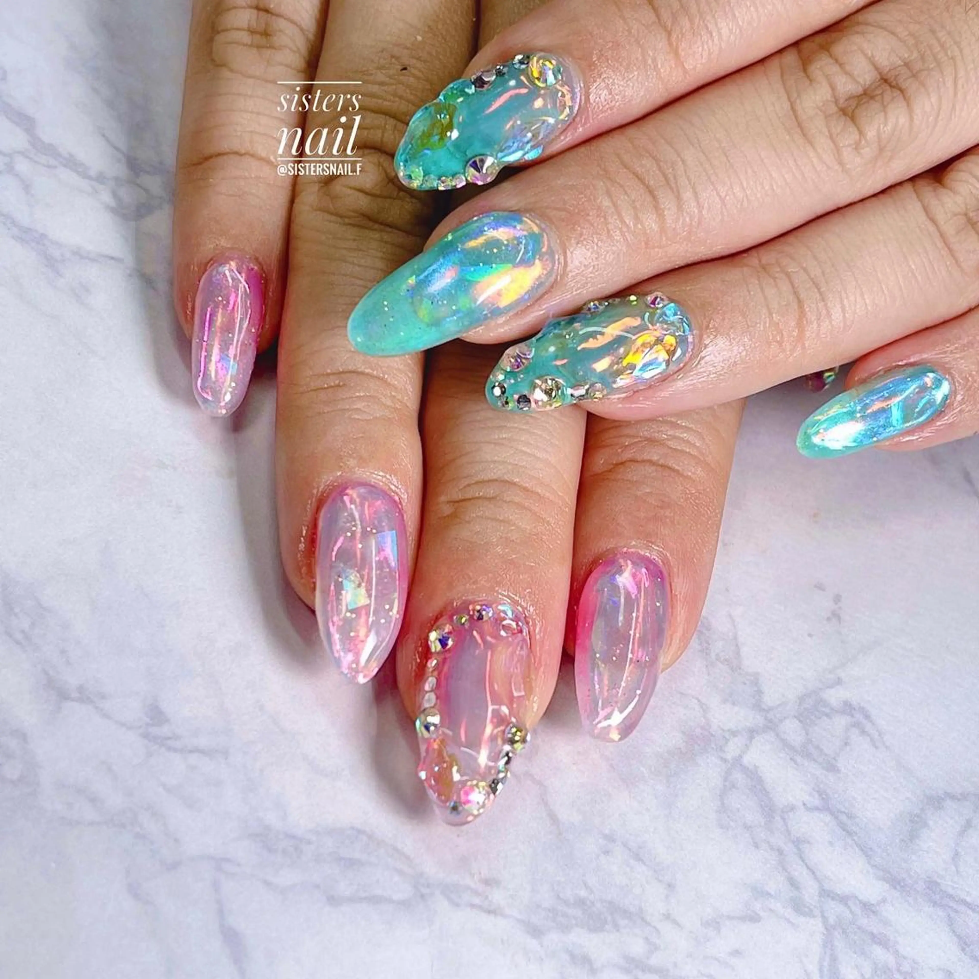 ネイル アートネイル オーロラネイル 氷ネイル・うるうるネイル キラキラネイル 韓国ネイル sisters nail.fのネイルデザイン