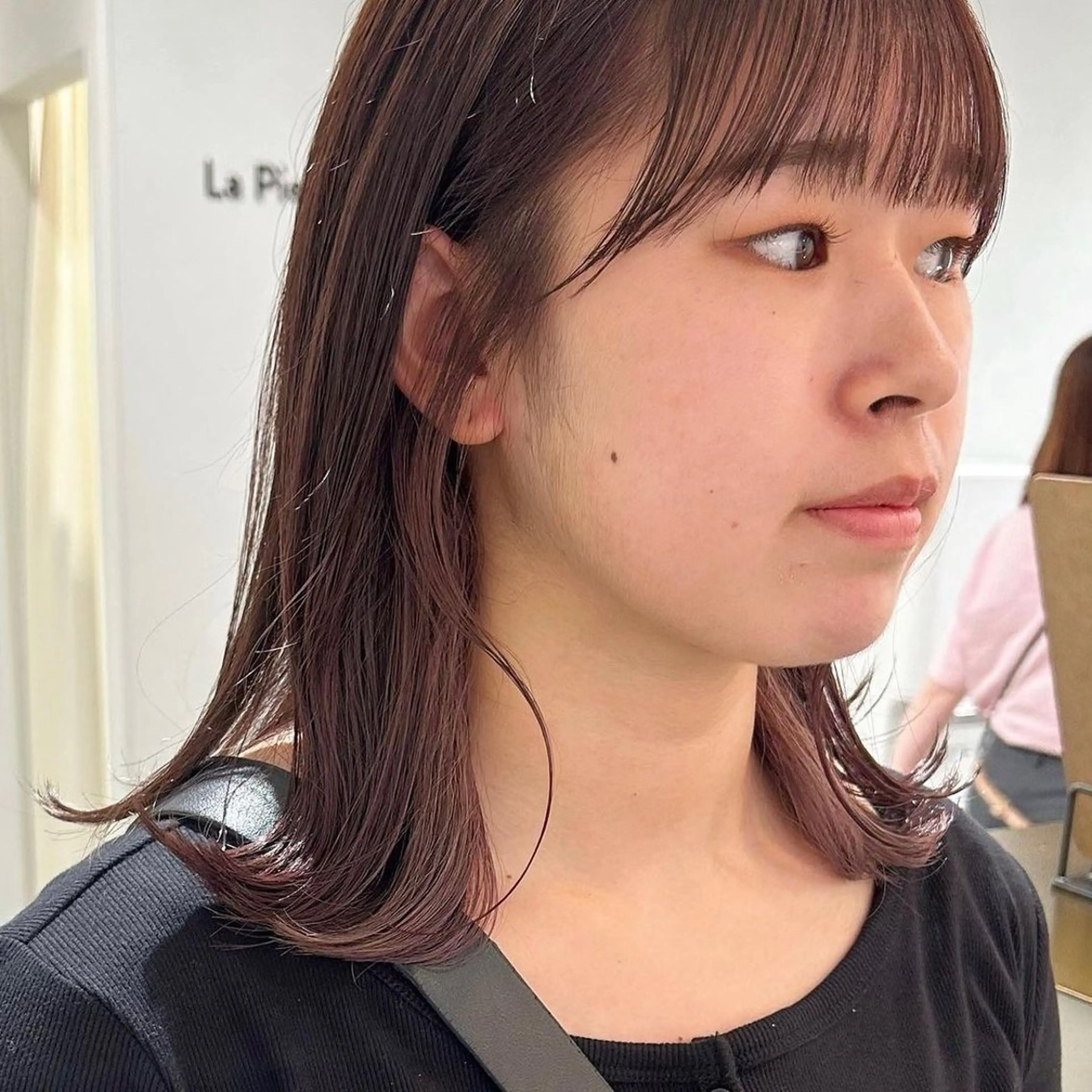 インナーブリーチ+全体カラー🥣　　　　　　　　　　　　　　　　　　ポイントでブリーチを使ったメニューになります♡の写真