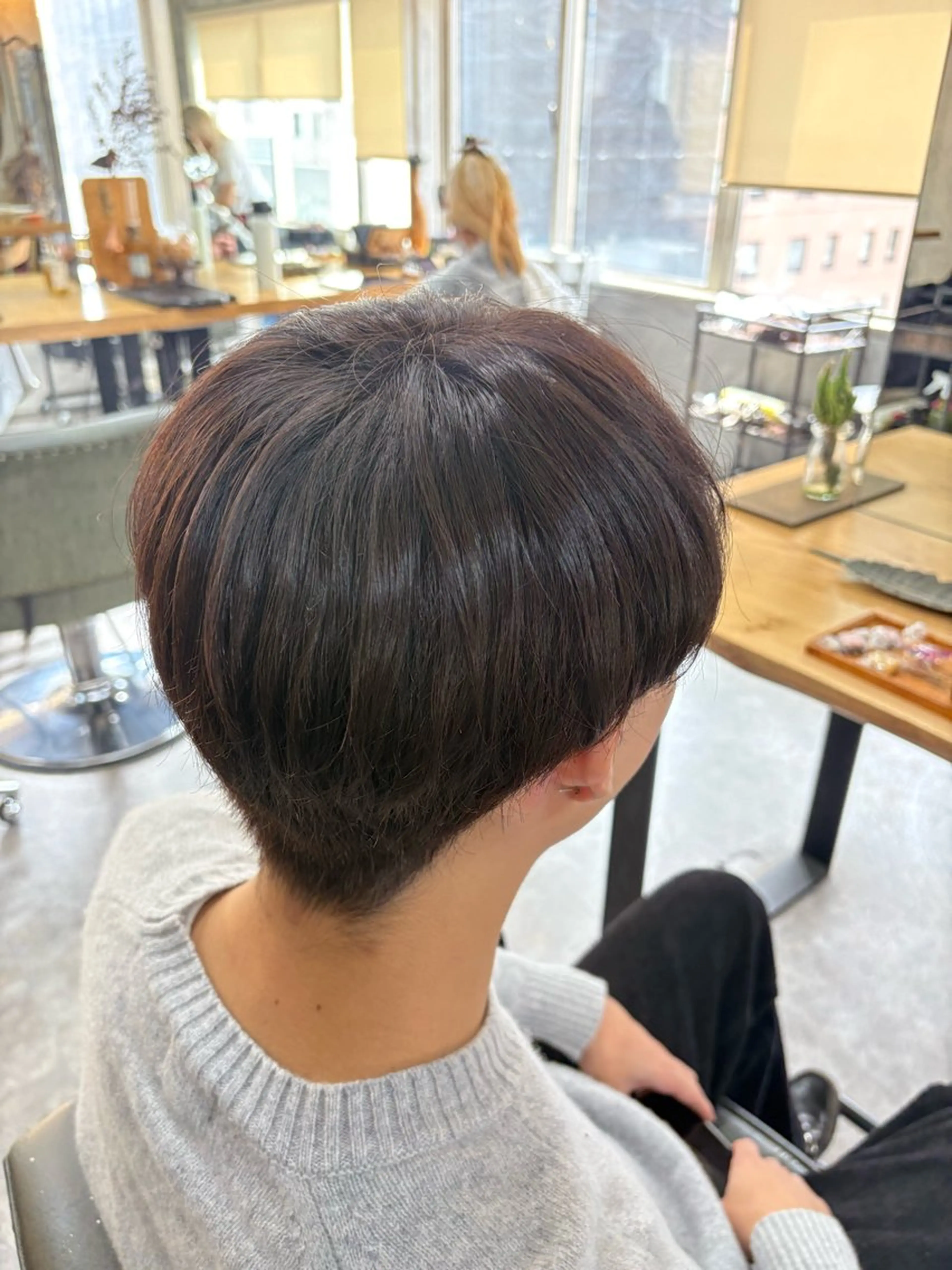 メンズ ヘアカラー シモイケ ルアのヘアスタイル