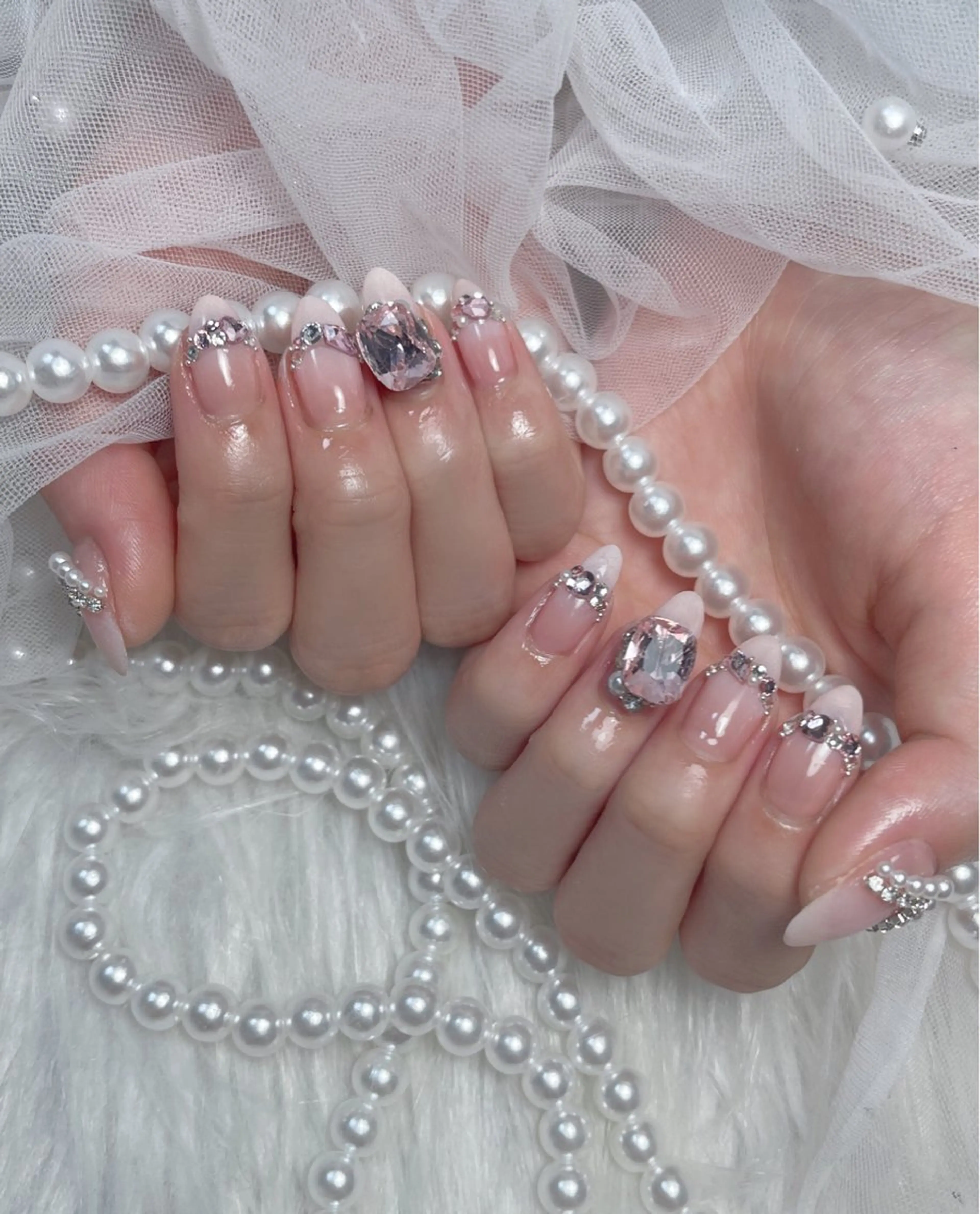 ネイル チークネイル フレンチネイル グラデーション キラキラネイル マグネットネイル ハンドネイル FUJI Nail Salonのネイルデザイン