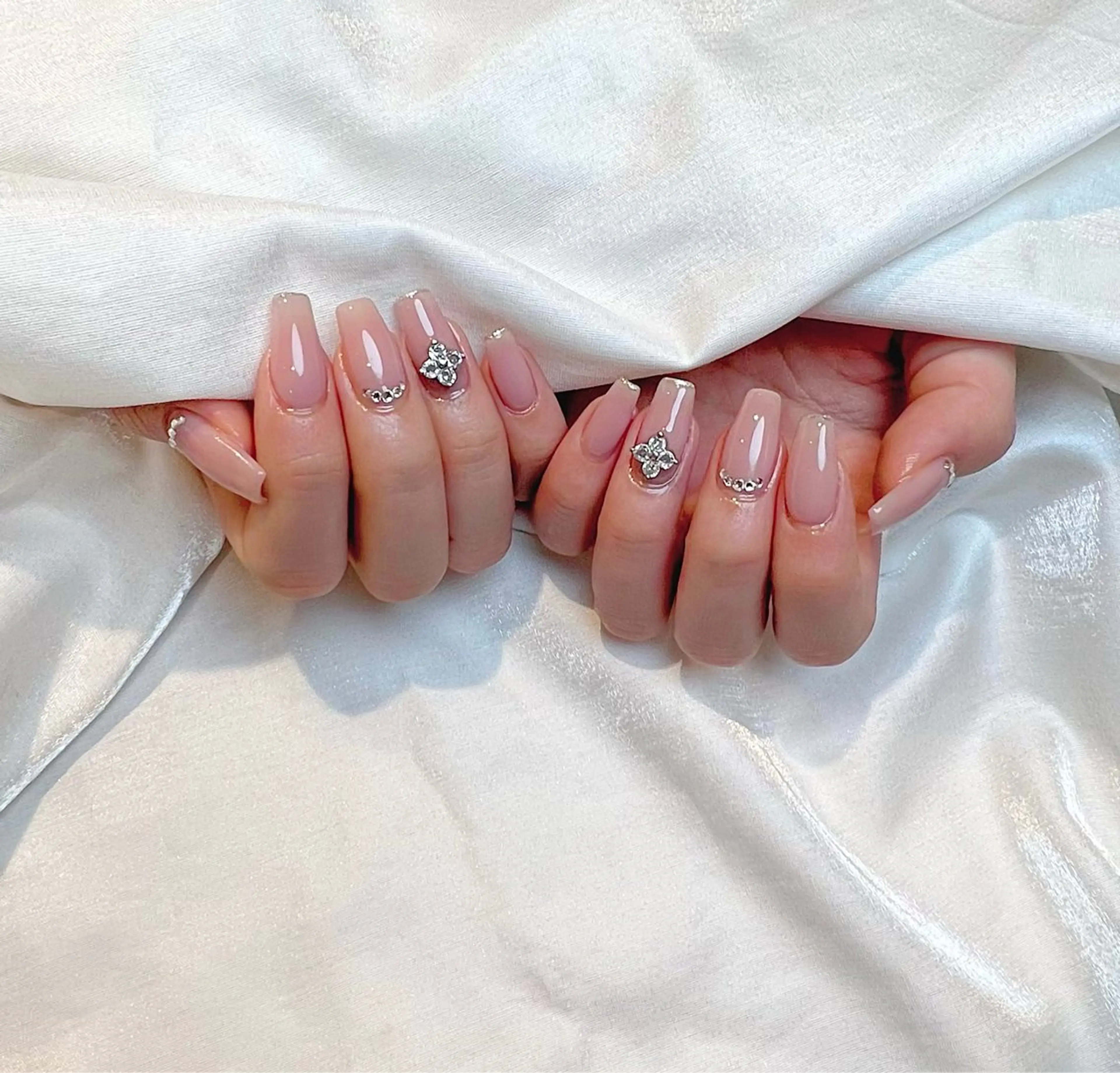 ネイル Lino+ ネイル&よもぎ蒸しのネイルデザイン