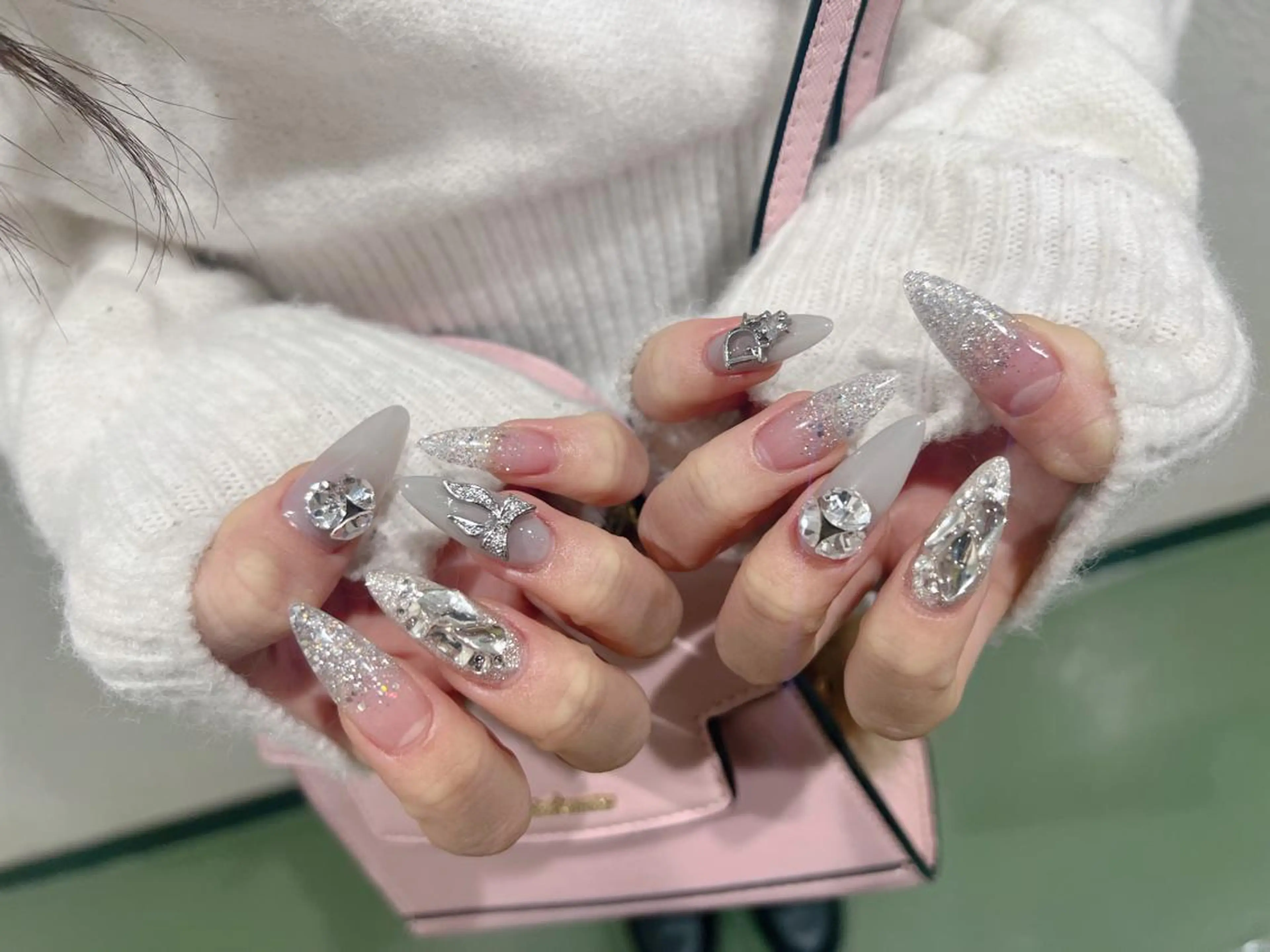 ネイル ハンドネイル 💊大阪/心斎橋 moni🧠のネイルデザイン