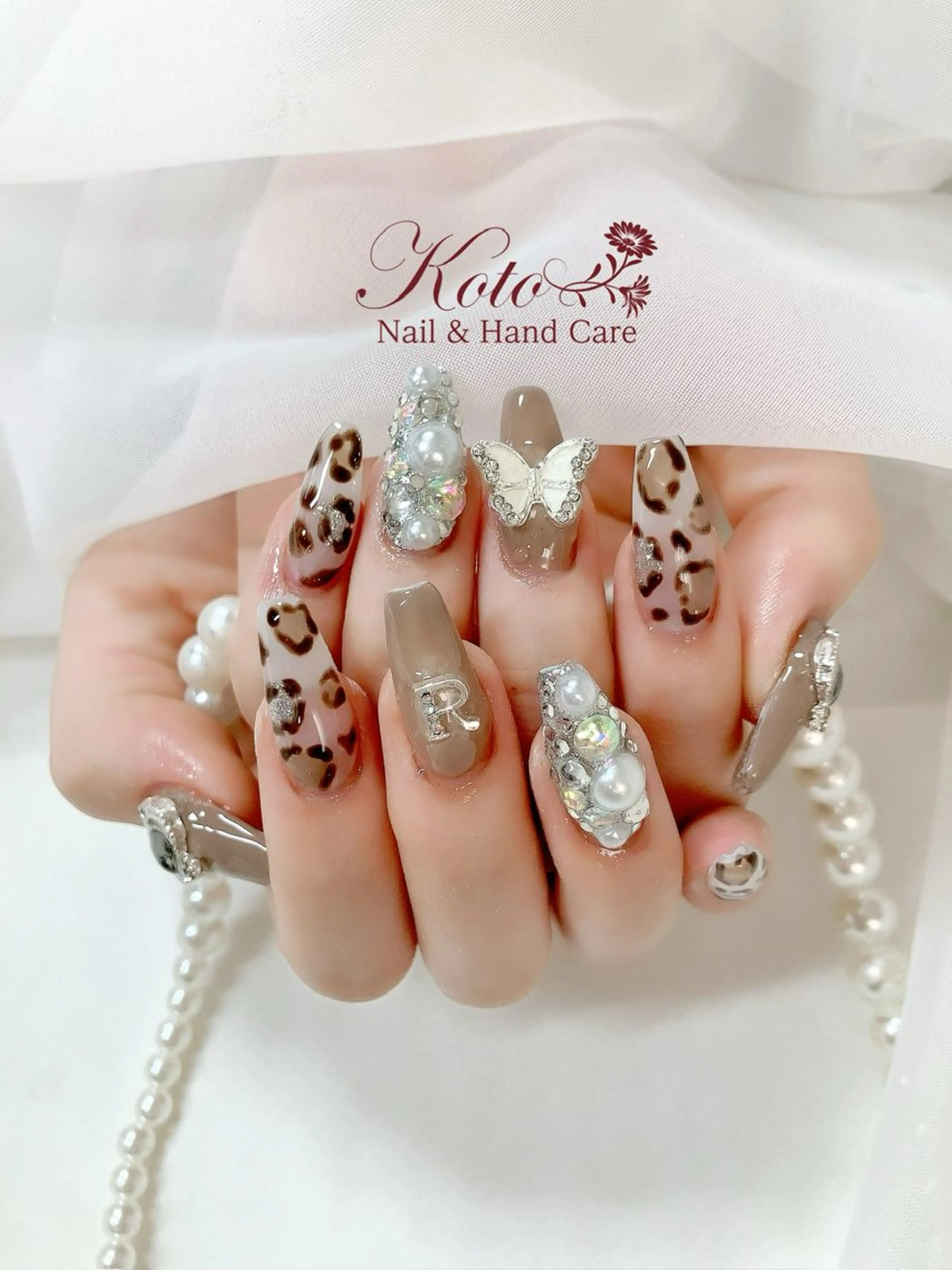 ネイル 長さ出し ジェルネイル 持ち込み ニュアンスネイル 赤色 ハンドネイル Nail Salon KOTOのネイルデザイン