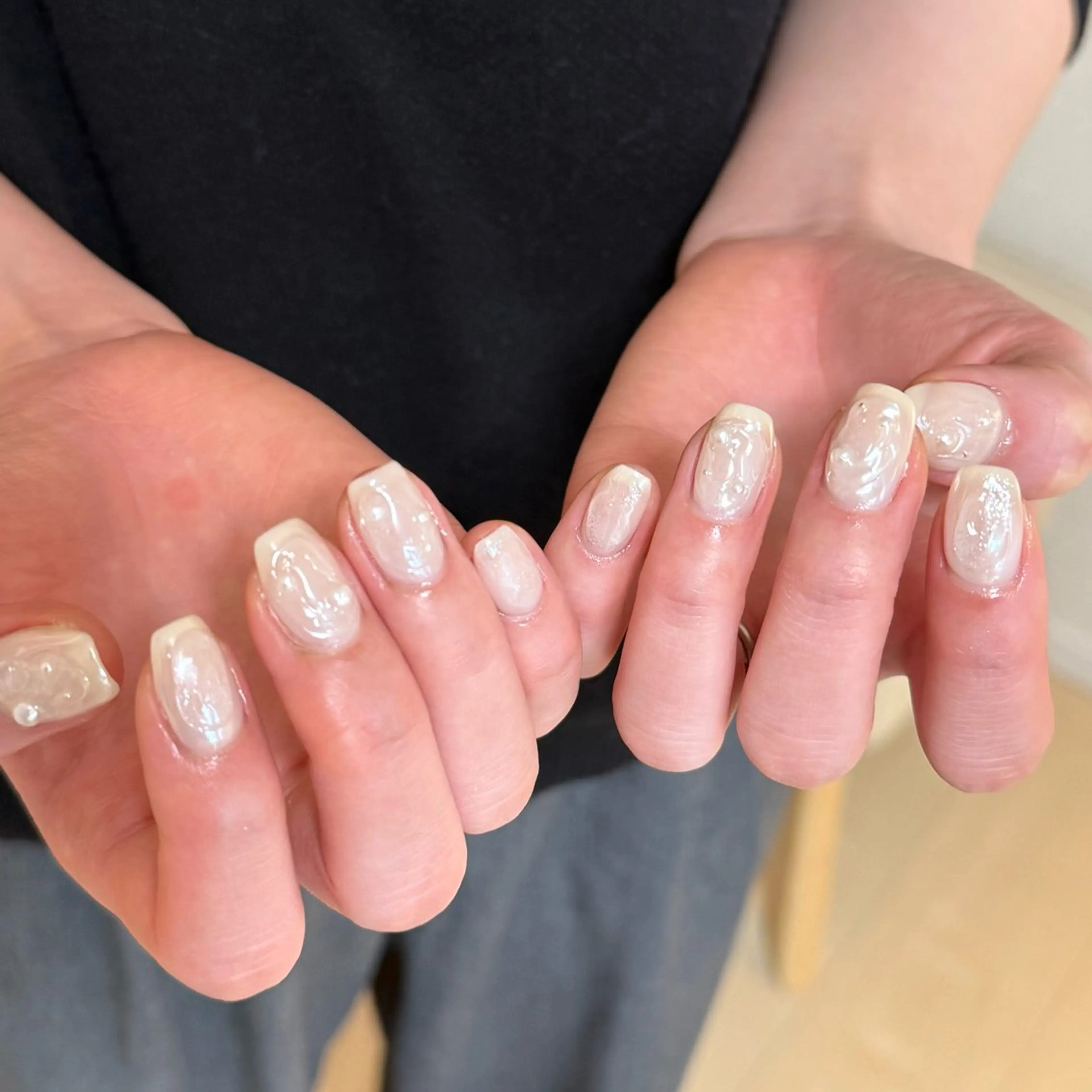 ネイル ミラーネイル ニュアンスネイル ぷっくりネイル 春ネイル ブライダルネイル ハンドネイル Rsurin nailのネイルデザイン