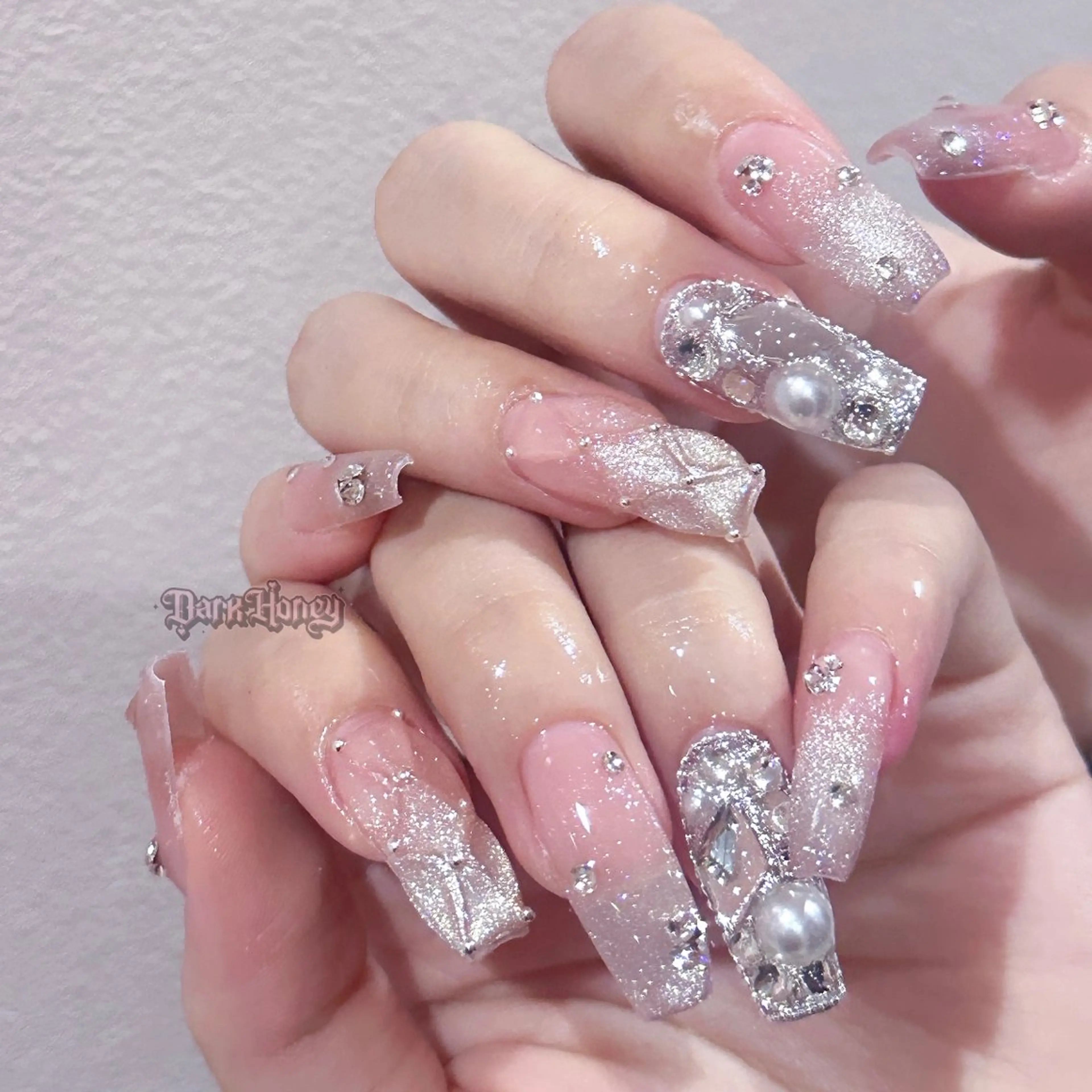 ネイル Dark honey スカルプ専門原宿店のネイルデザイン