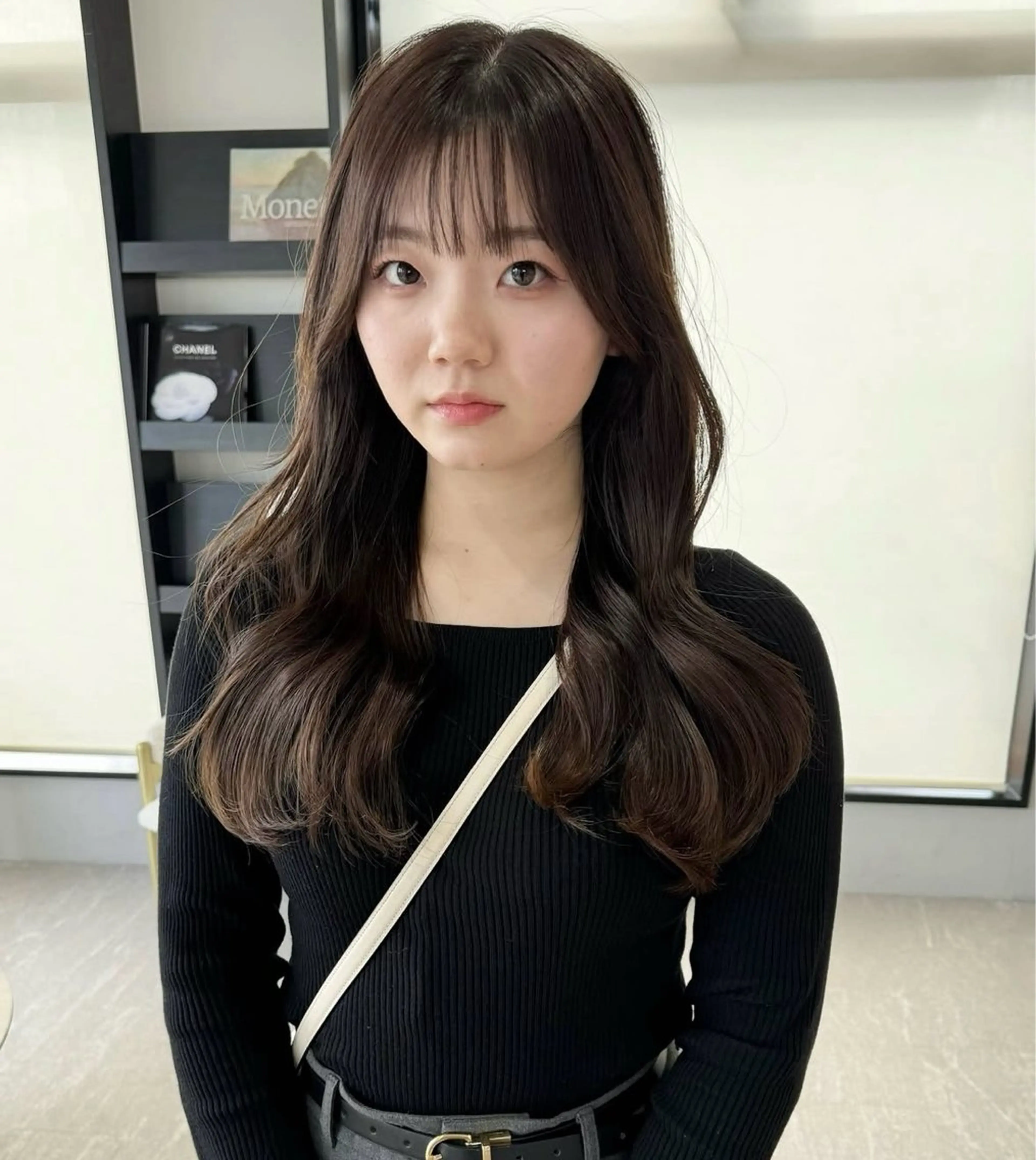 ロング カラー 小林 彩音のヘアスタイル