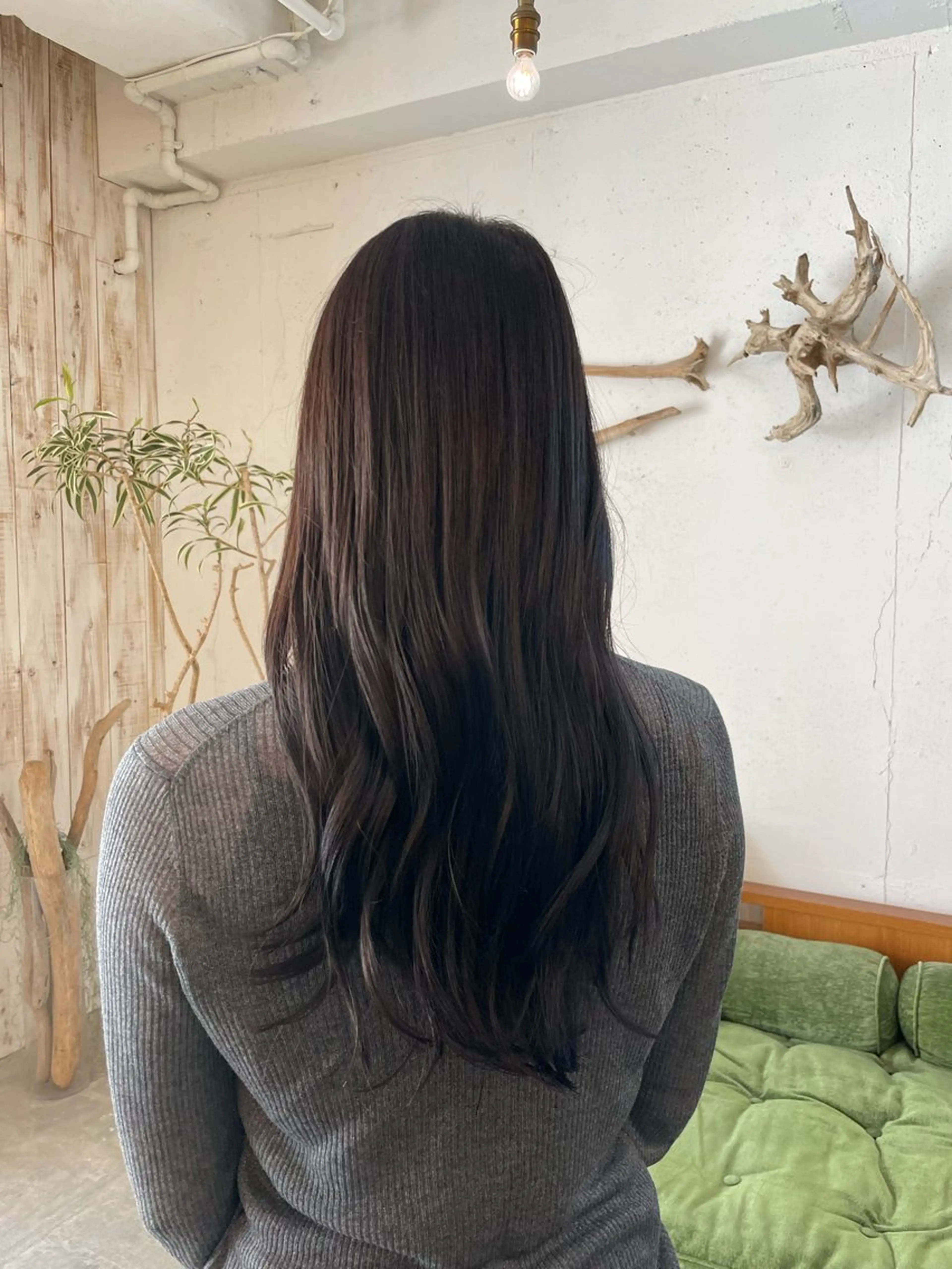 ロング カラー アッシュ ラベンダーカラー ラベンダーアッシュ 廣元 早紀のヘアスタイル