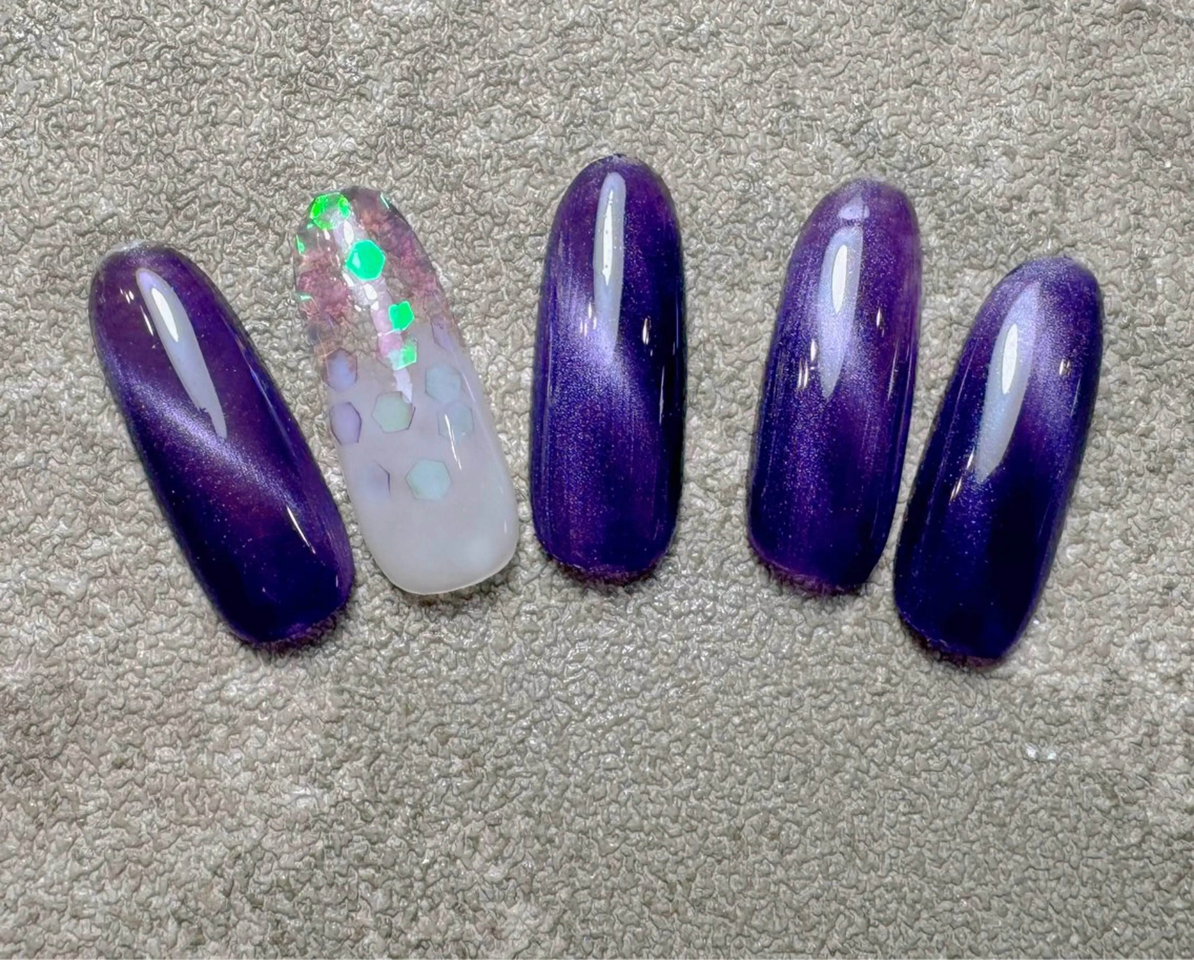 ネイル ハンドネイル マジック ミラーのネイルデザイン