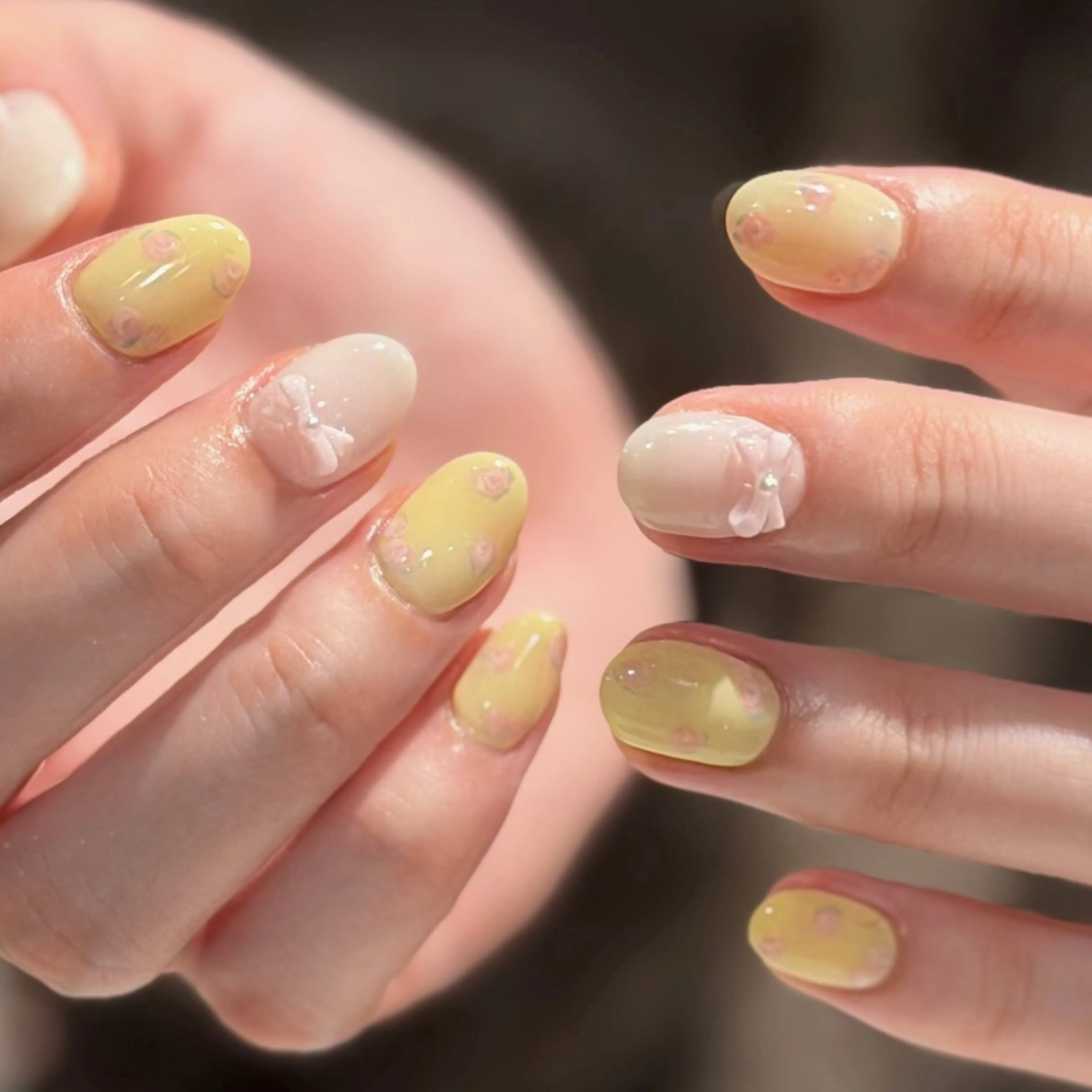 ネイル 春ネイル nailsalon moe.所属・yume 大人ガーリーネイルのネイルデザイン