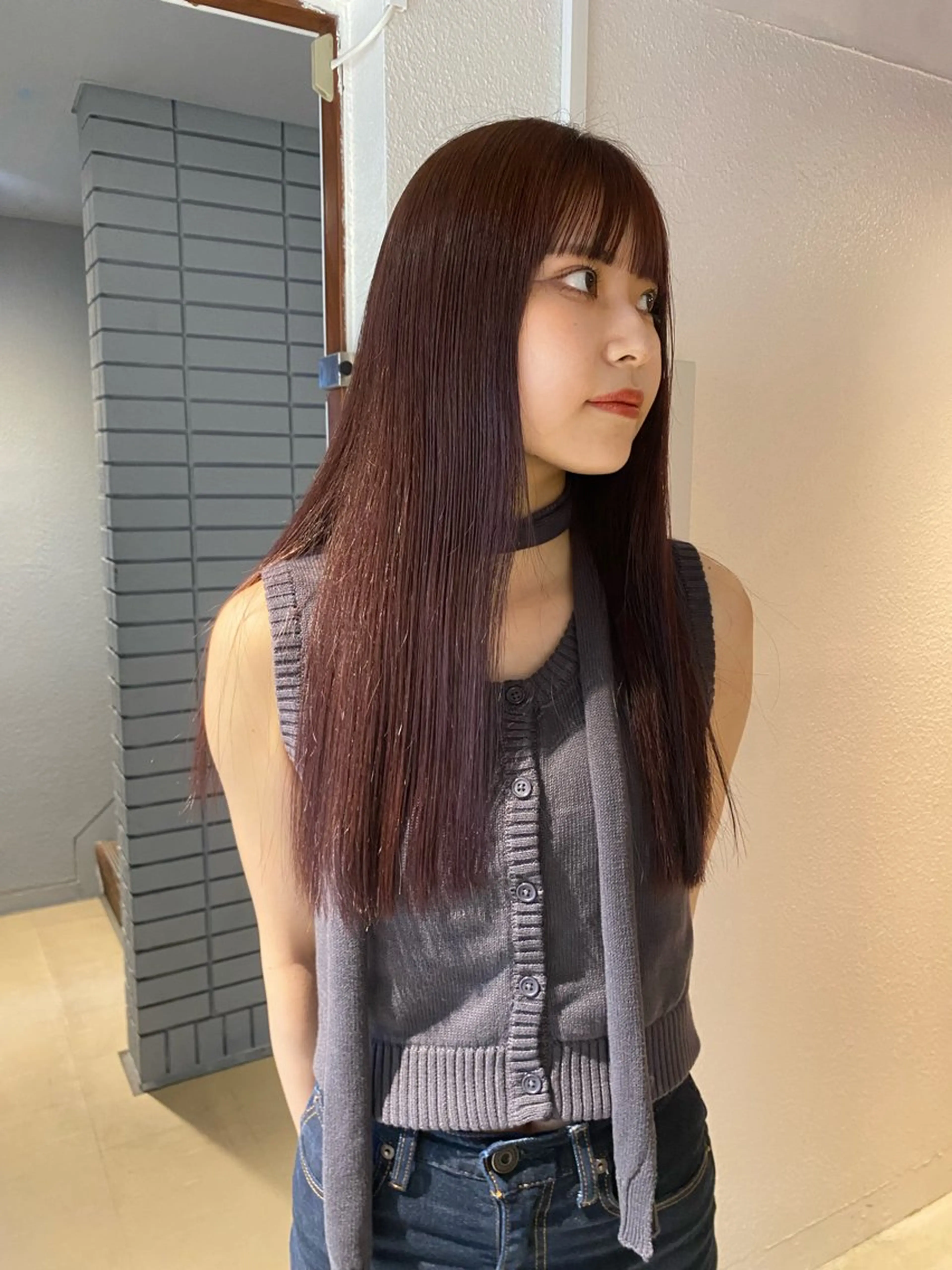 ミディアム カラー ブリーチ ブラウンカラー 透明感カラー ブリーチなしカラー レッドカラー カット ヘアカラー トリートメント レイヤー×初 パーマ|hinakoのヘアスタイル