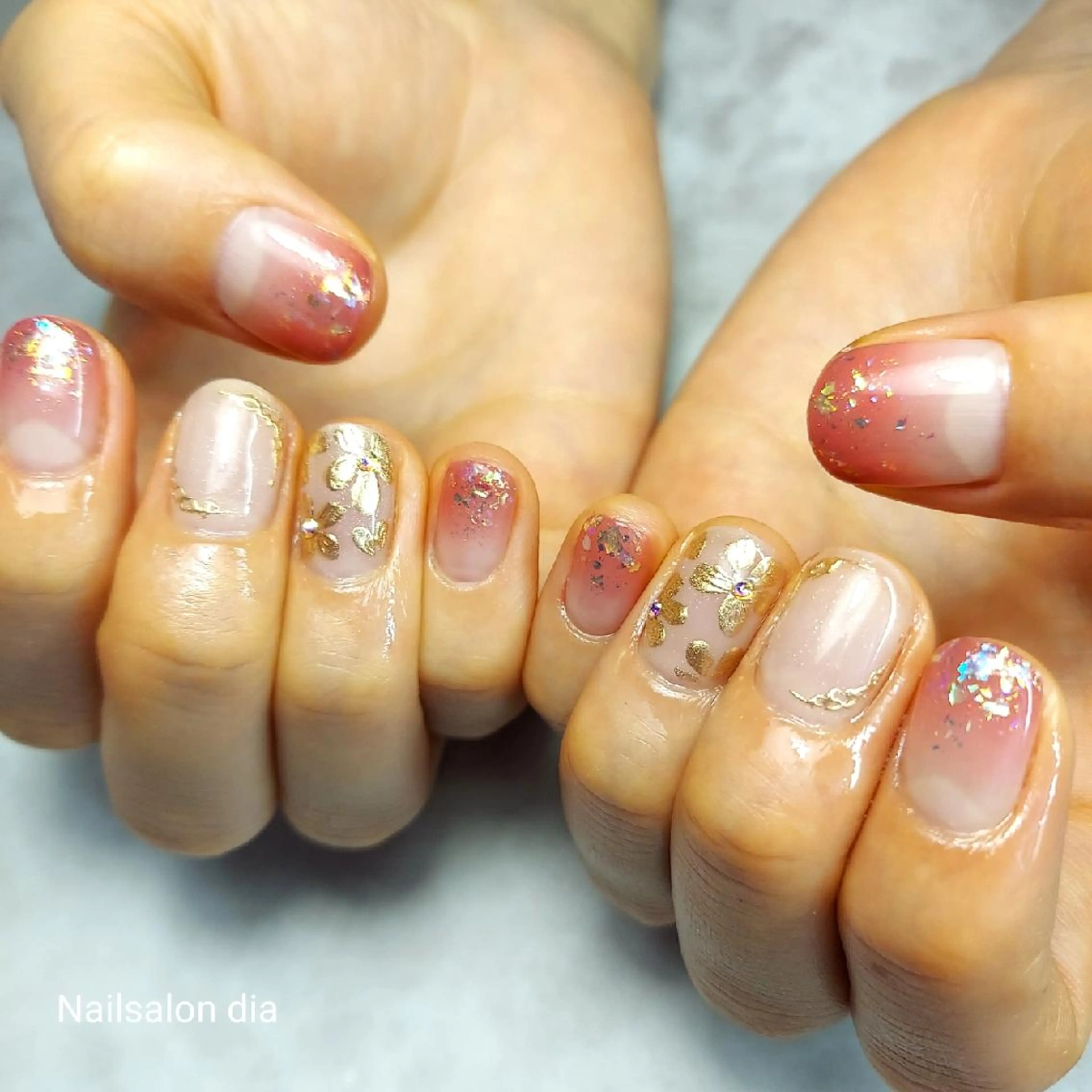 ネイル チークネイル フラワーネイル キラキラネイル マグネットネイル ミラーネイル ハンドネイル 栗東駅 徒歩10分 ネイルサロン ディアのネイルデザイン