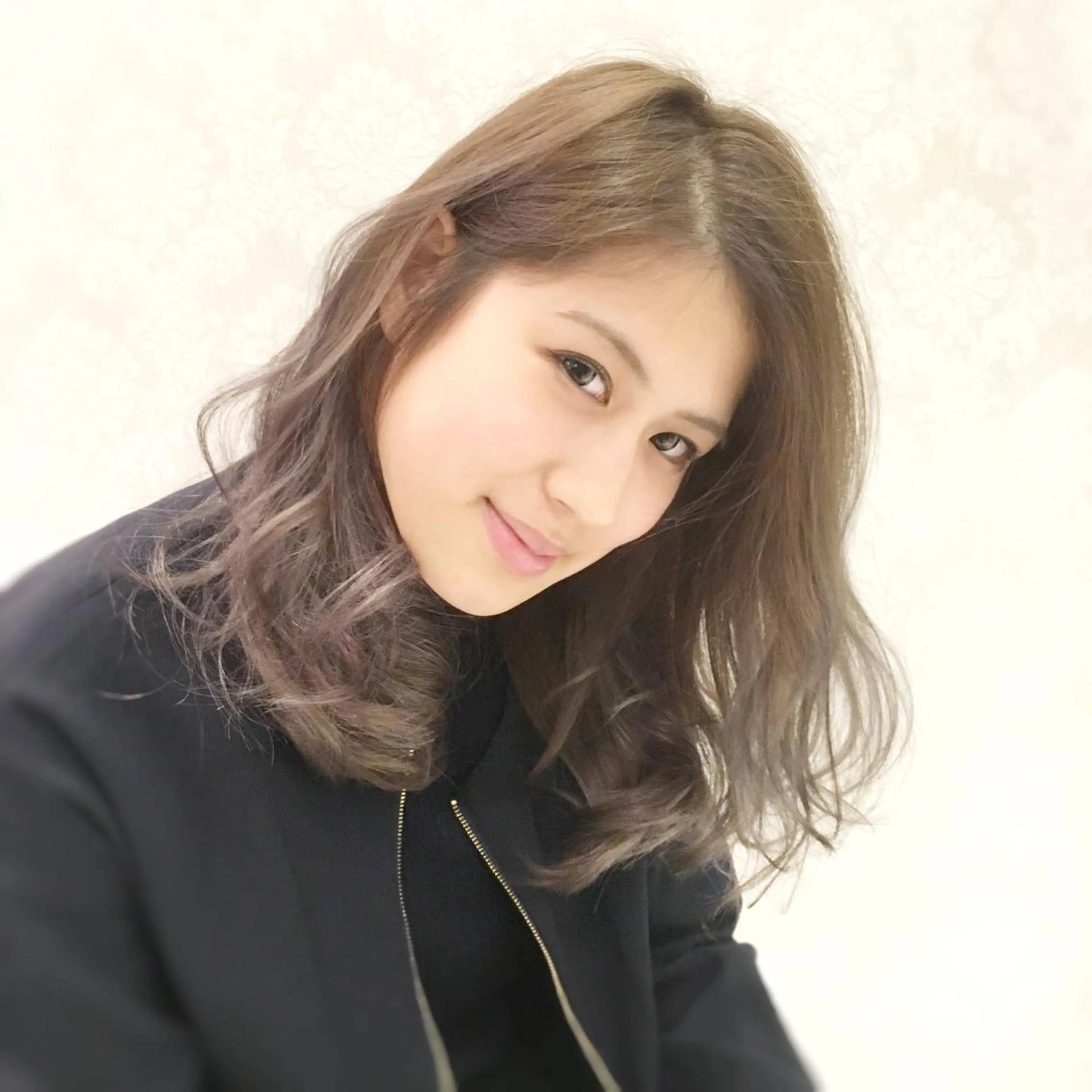 ミディアム セミロング カラー パーマ グラデーションカラー グレージュ 北川大輔🌟 小顔レイヤーカットのヘアスタイル