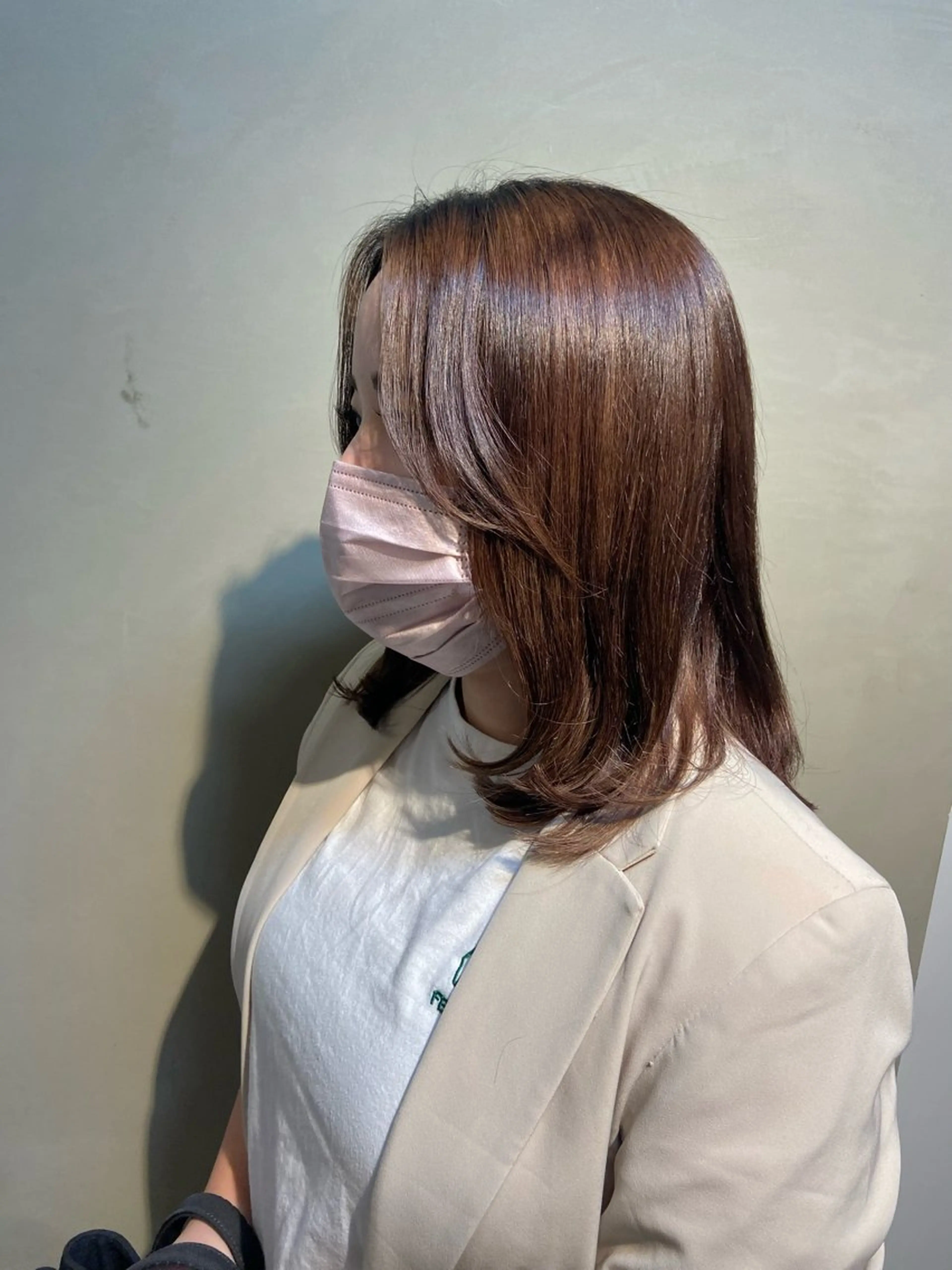 ミディアム 顔周りカット レイヤーカット カット ヘアカラー 鳥本かりん ／メンズモデル募集のヘアスタイル