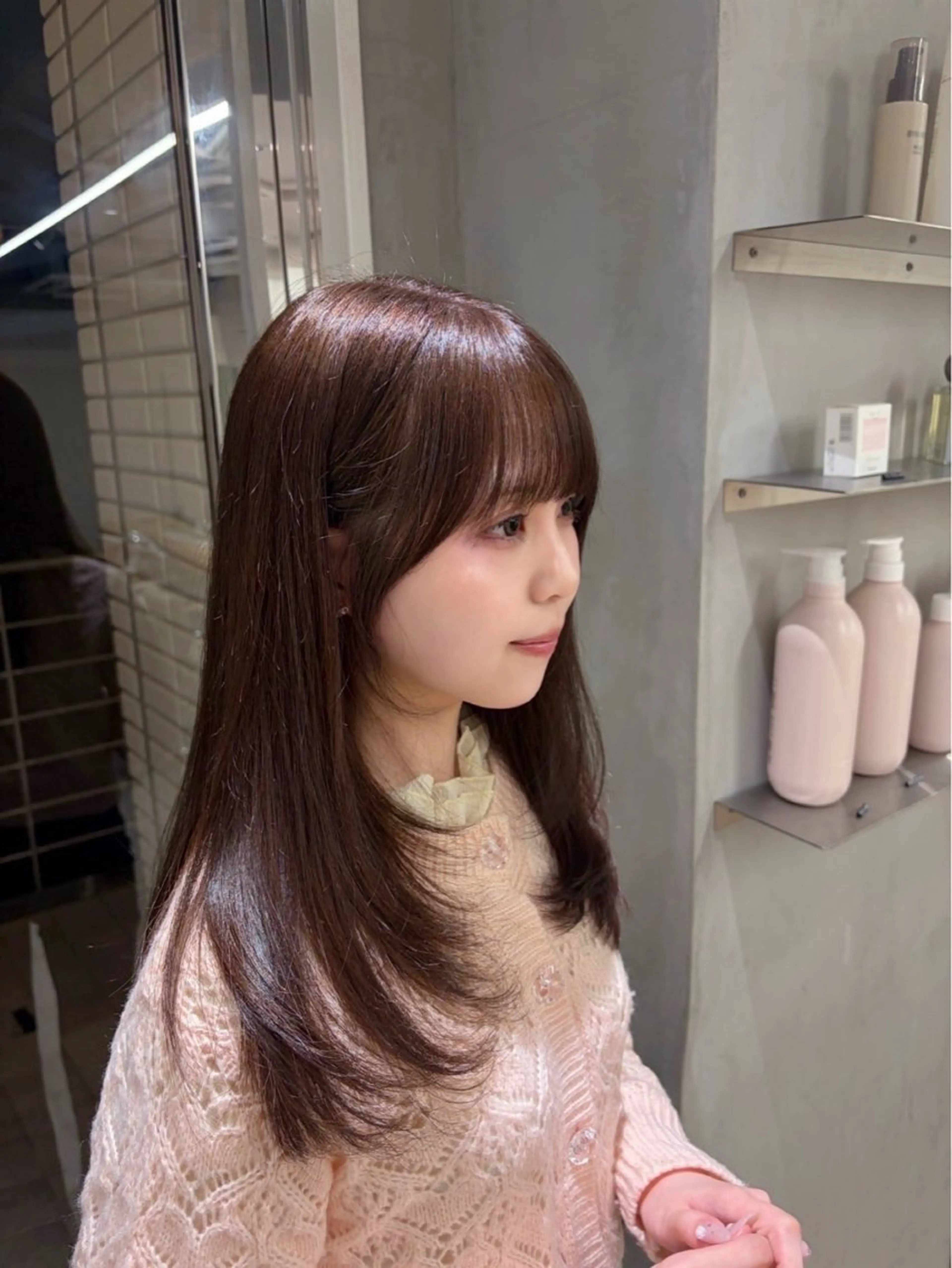 セミロング ピンクラベンダー ヘアカラー 透明感カラー🪽 ゆうかのヘアスタイル