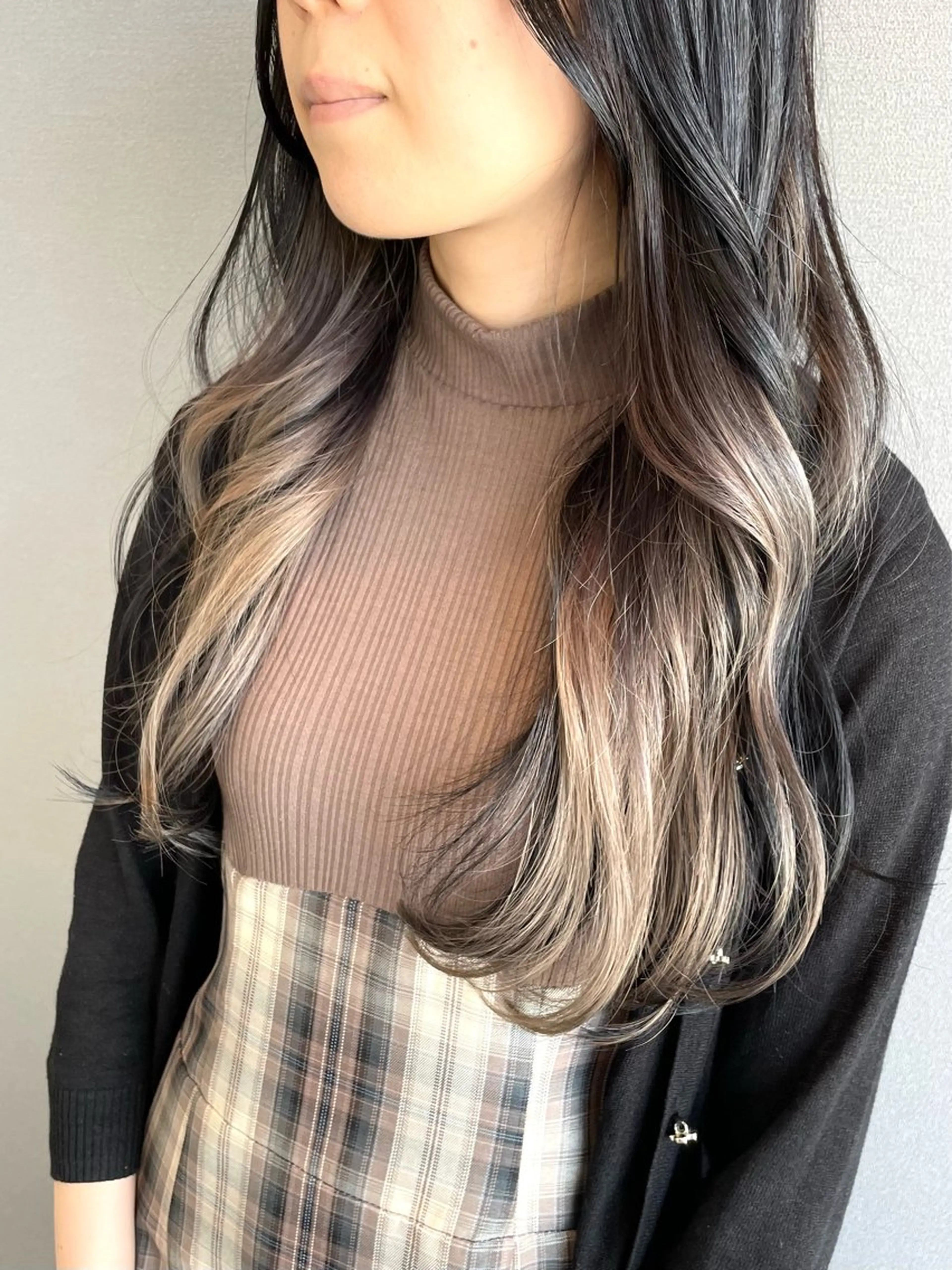 ロング カラー ブリーチ インナーカラー ロング カット ヘアカラー トリートメント kitin  吉祥寺 山岸花のヘアスタイル