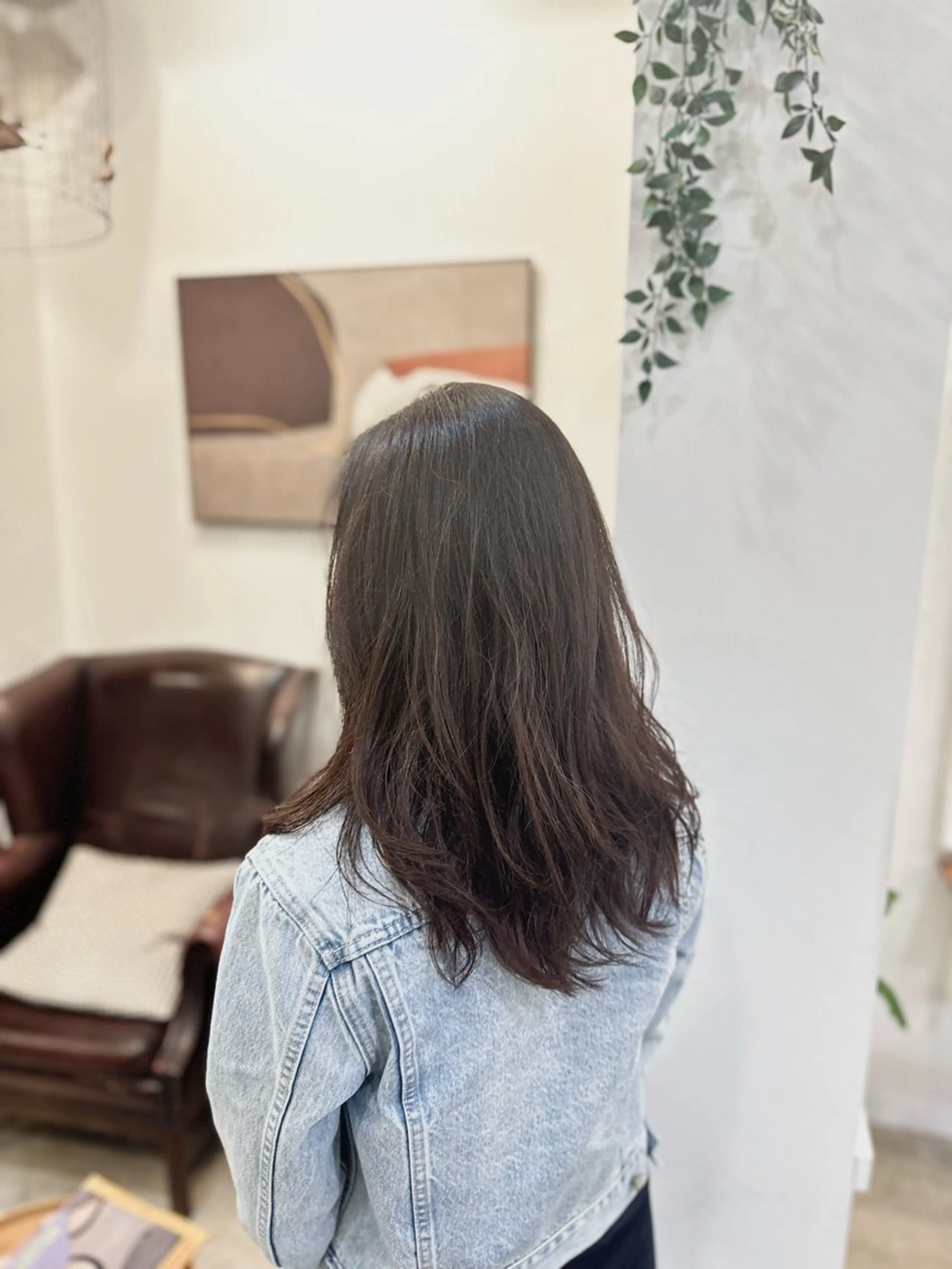 セミロング カラー ヘアカラー トリートメント 村上 滉弥のヘアスタイル